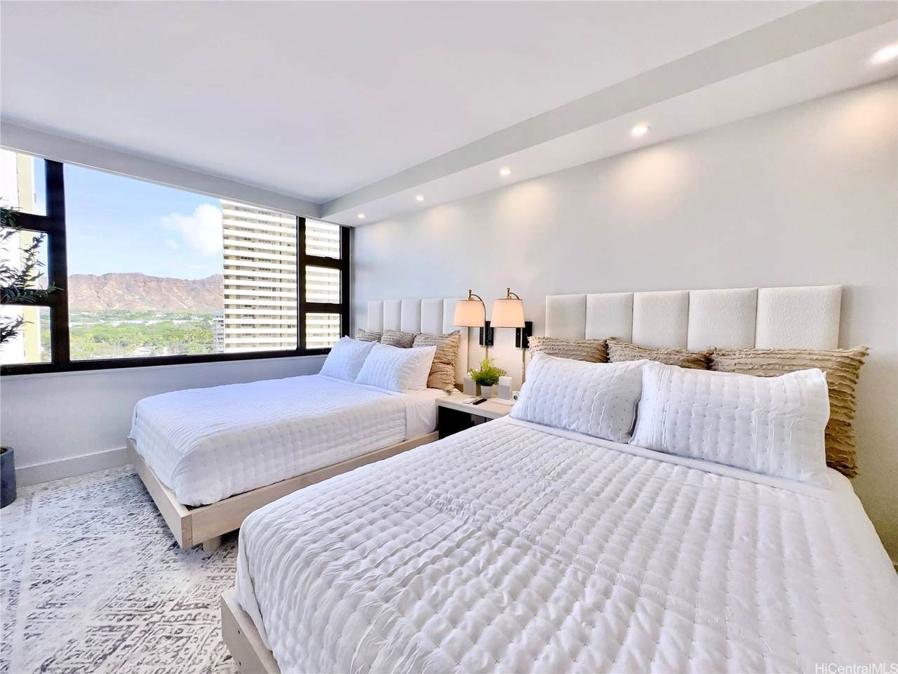 201 Ohua Avenue - Photo 1