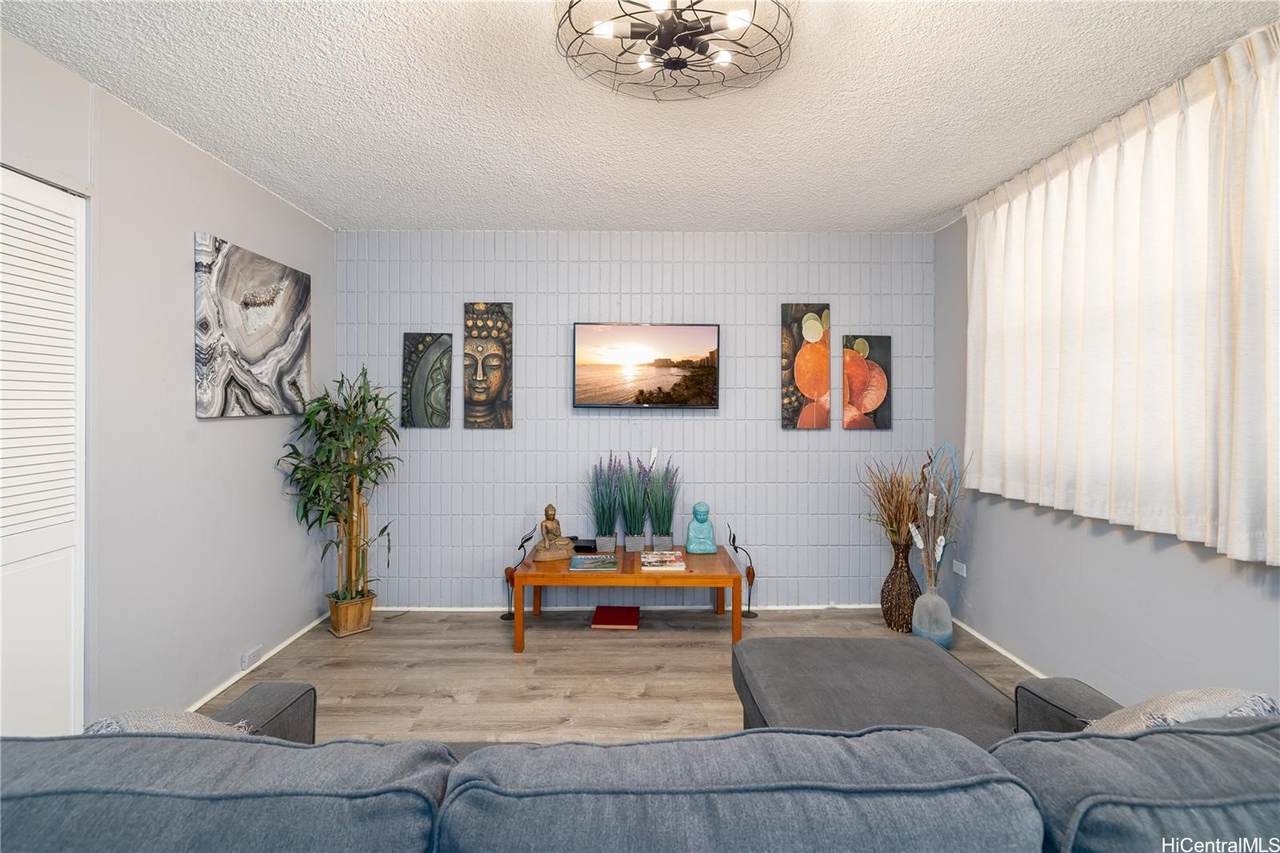 1911 Kalakaua Avenue - Photo 1