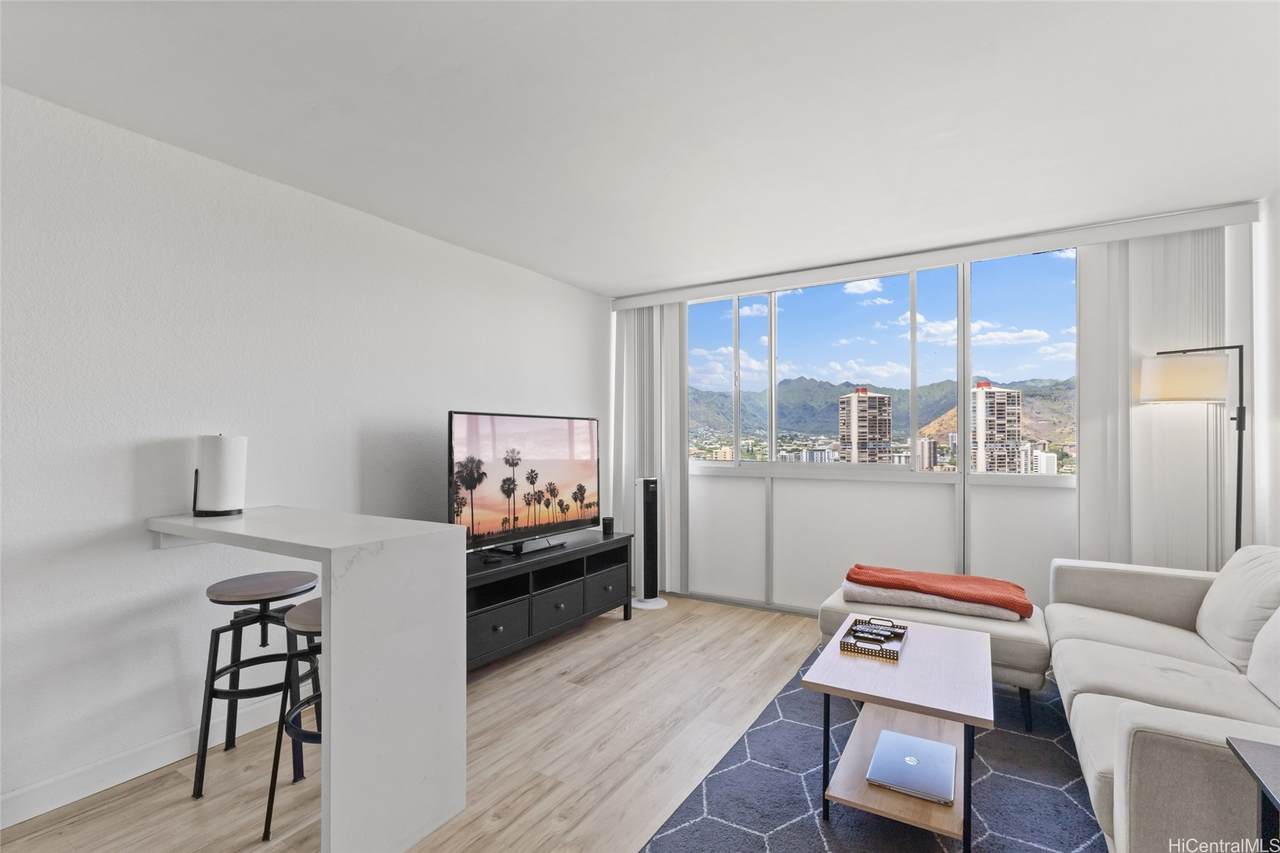 2211 Ala Wai Boulevard - Photo 1