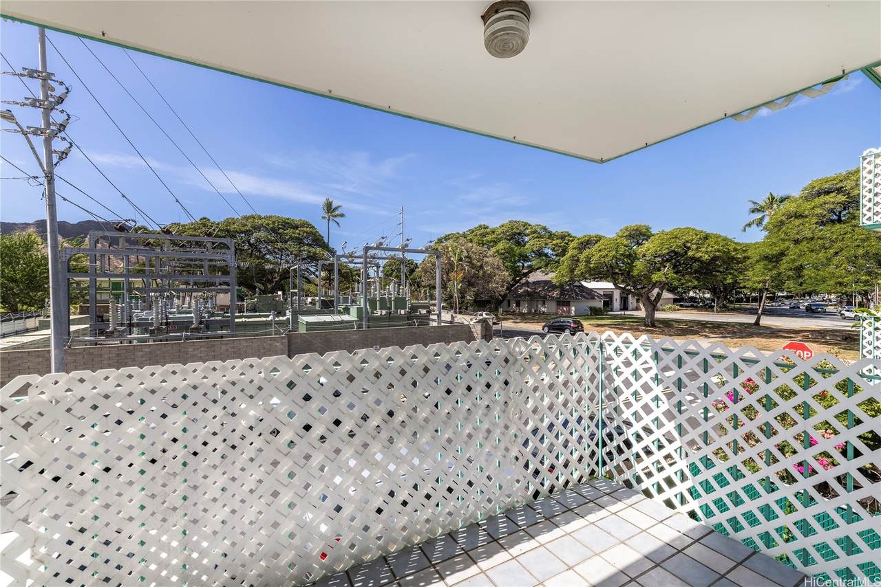 3410 Leahi Avenue - Photo 1