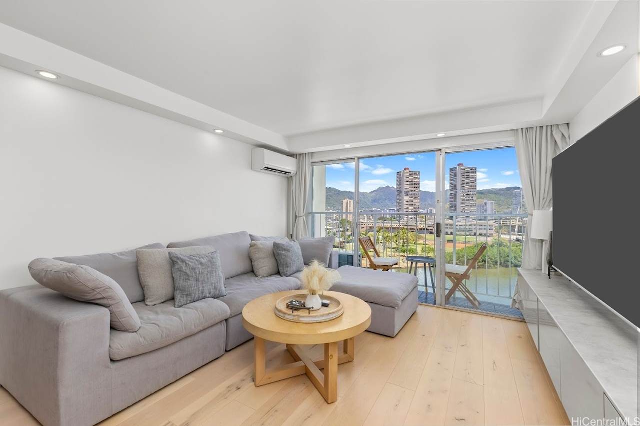 2211 Ala Wai Boulevard - Photo 1