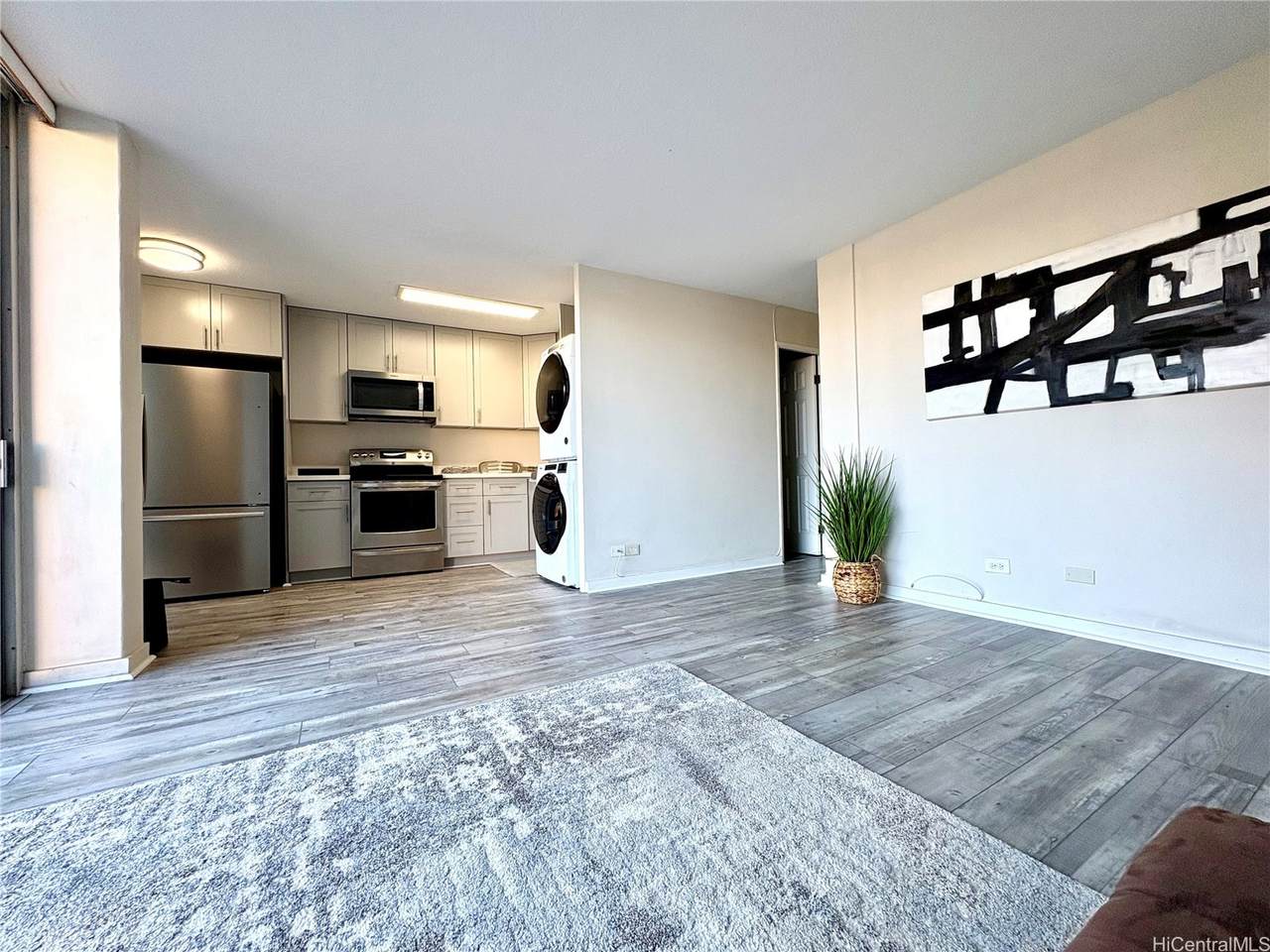 1456 Thurston Avenue - Photo 1