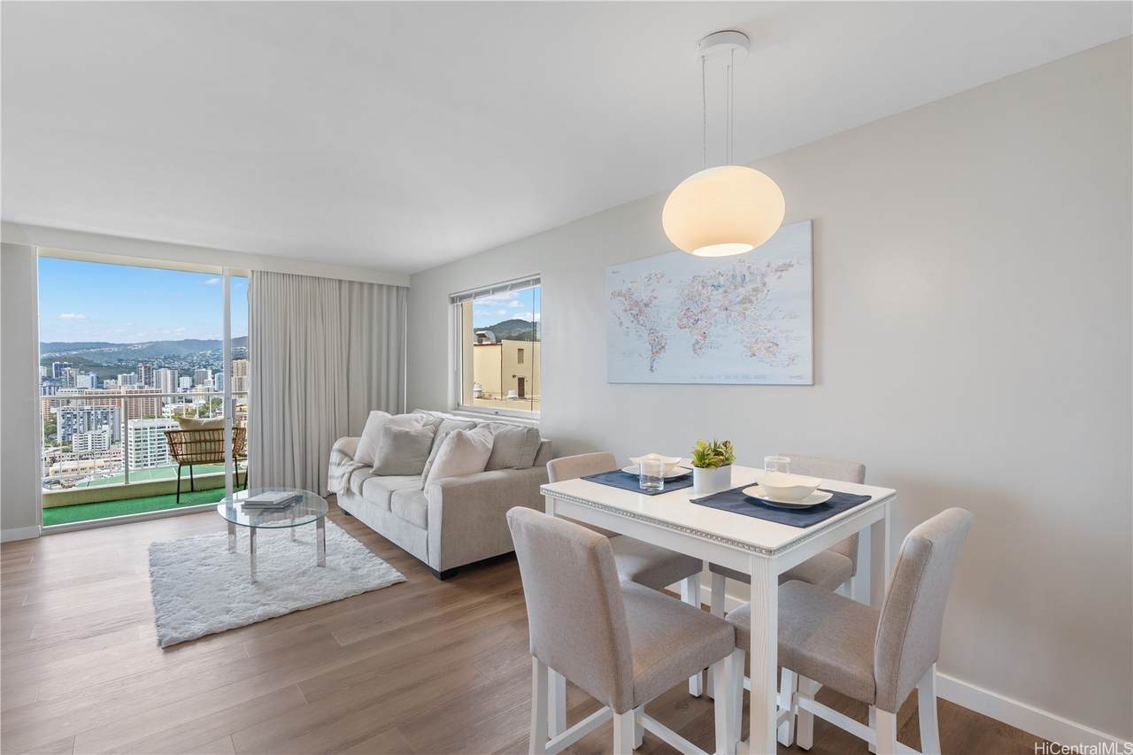 400 Hobron Lane - Photo 1