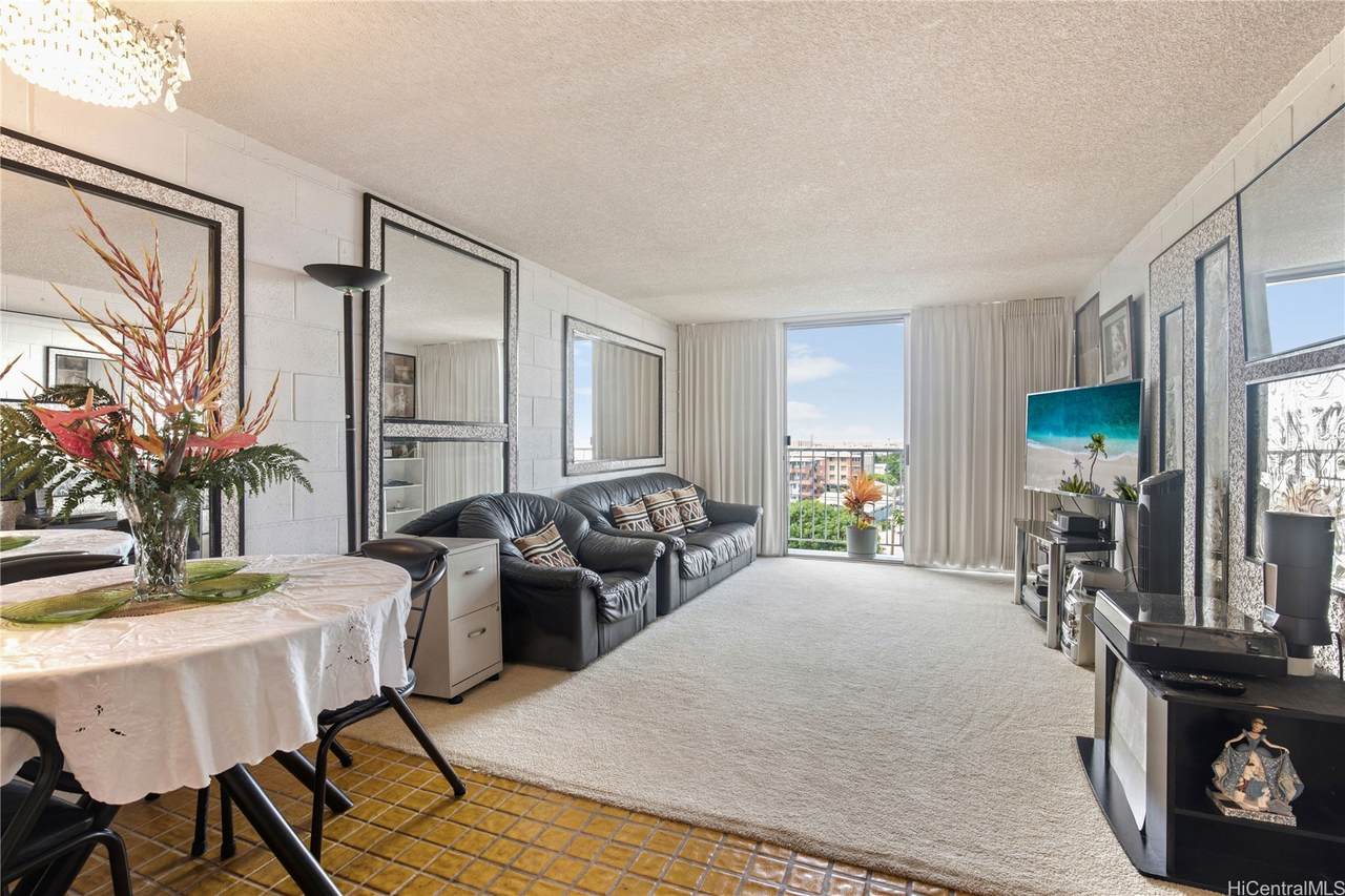 647 Kunawai Lane - Photo 1