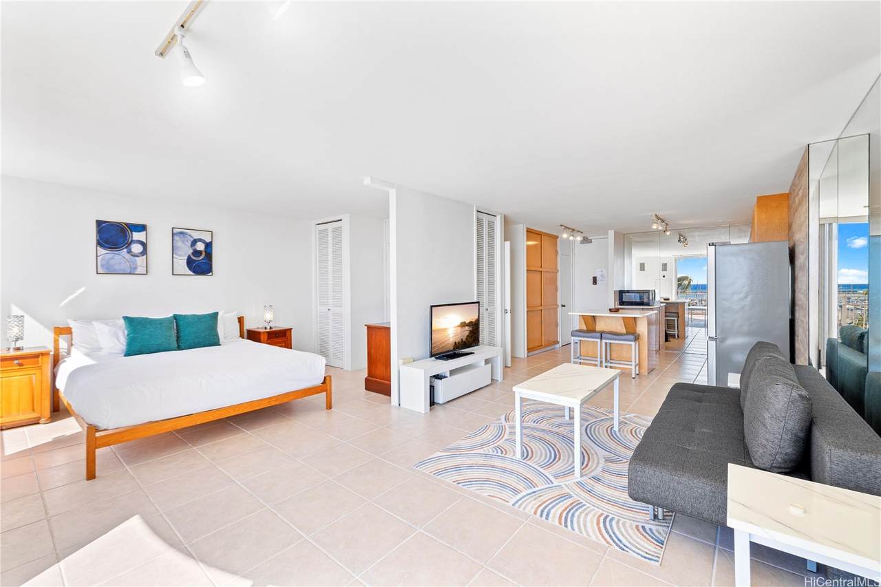 1765 Ala Moana Boulevard - Photo 1