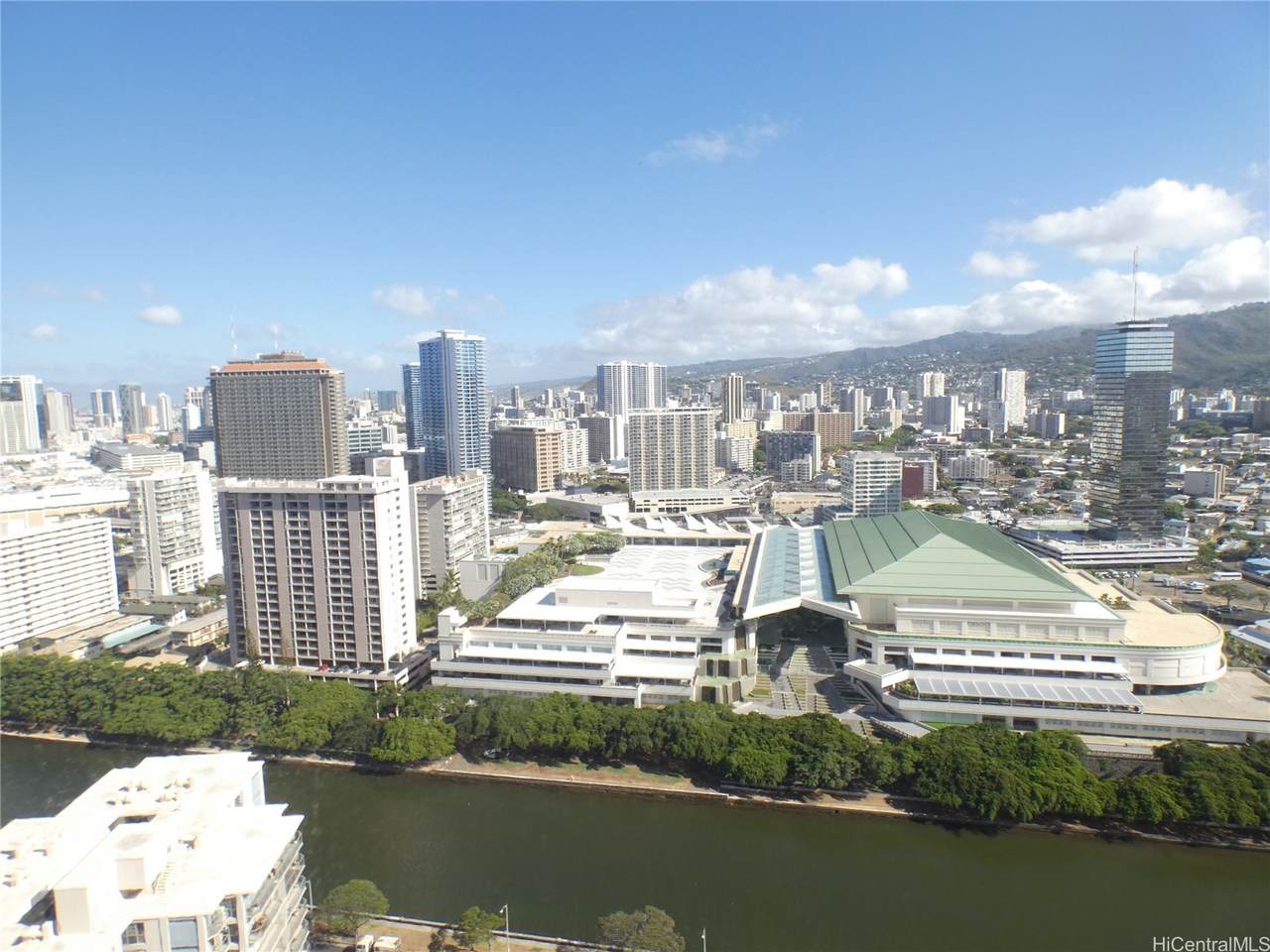 https://bt-photos.global.ssl.fastly.net/honolulu/1280_boomver_1_202521013-2.jpg