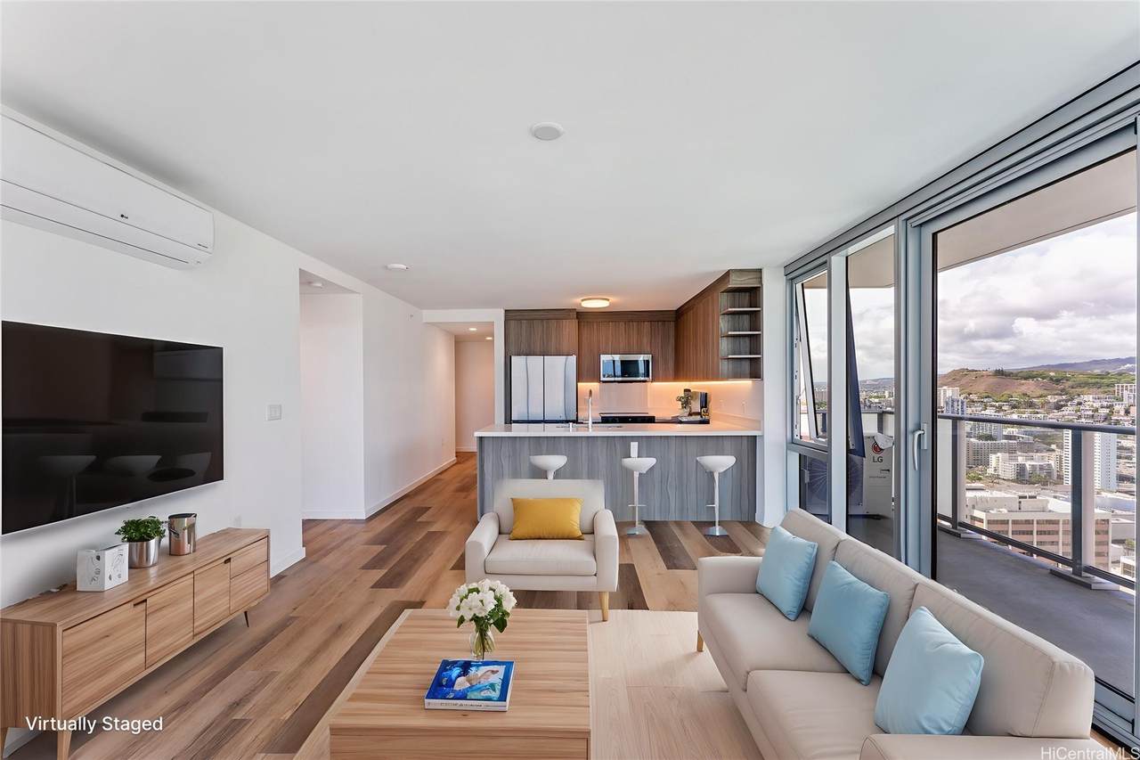 1515 Liona Street - Photo 1