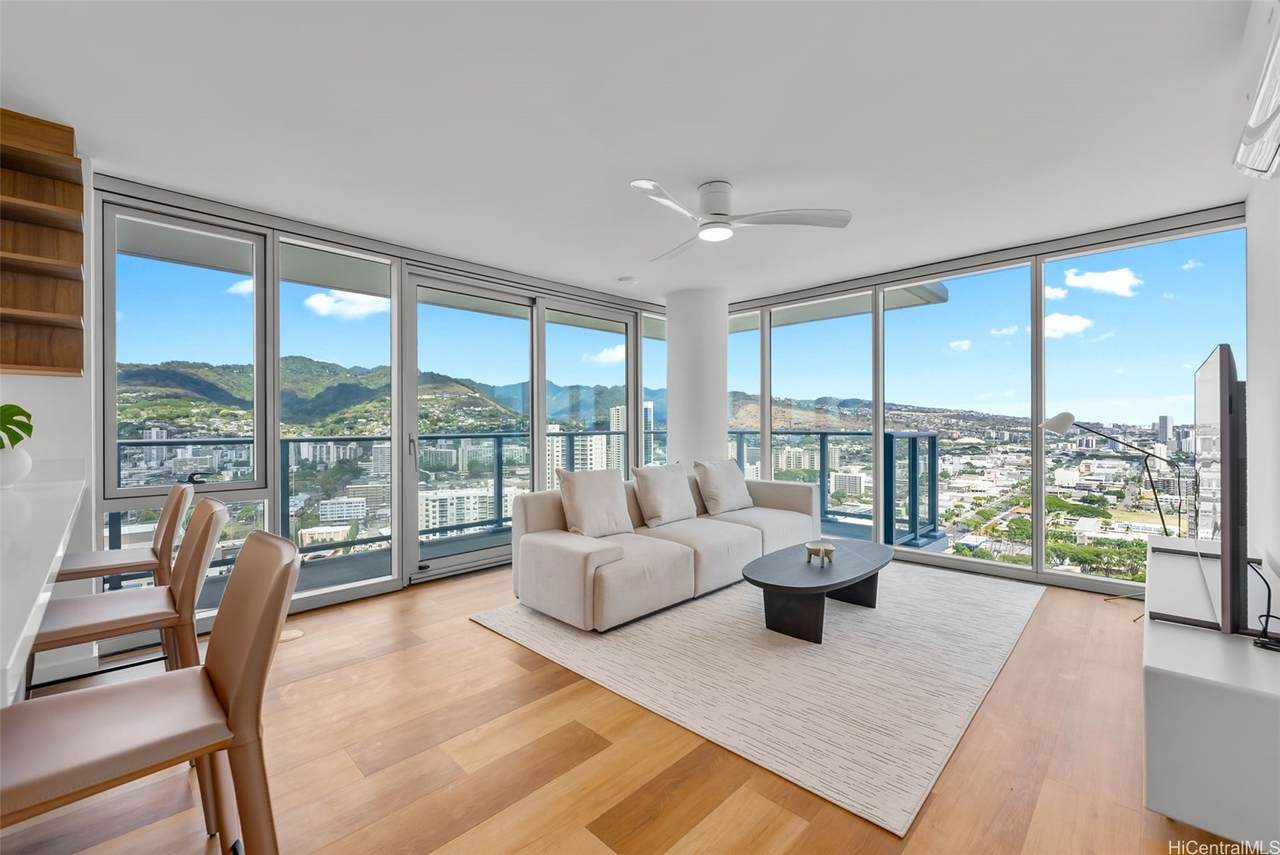 1515 Liona Street - Photo 1