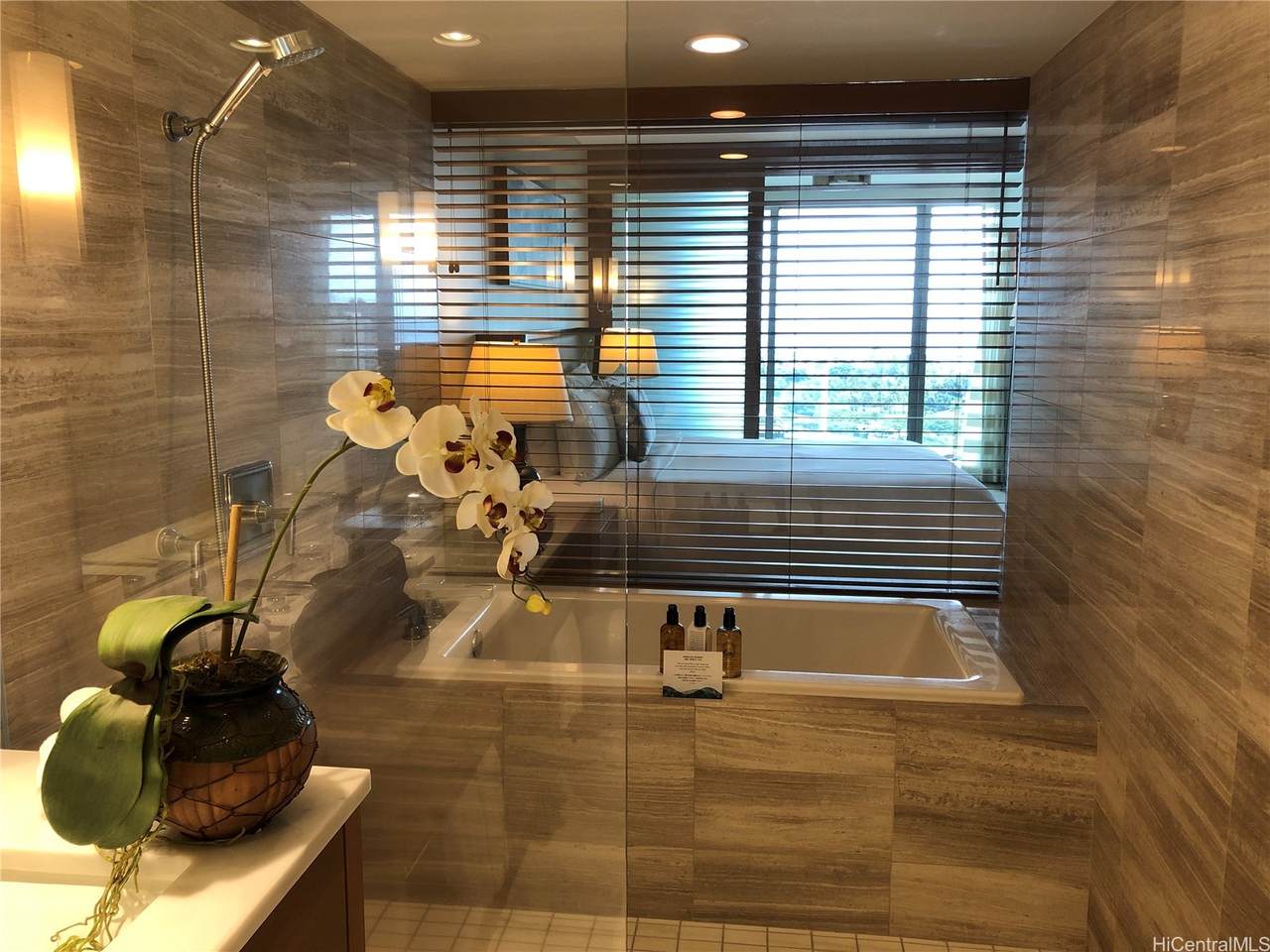 2139 Kuhio Avenue - Photo 1