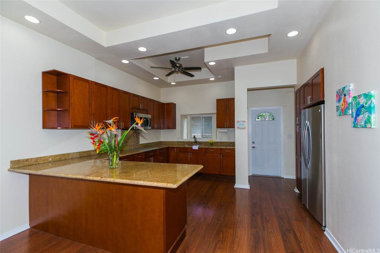 https://bt-photos.global.ssl.fastly.net/honolulu/1280_boomver_1_202523550-2.jpg