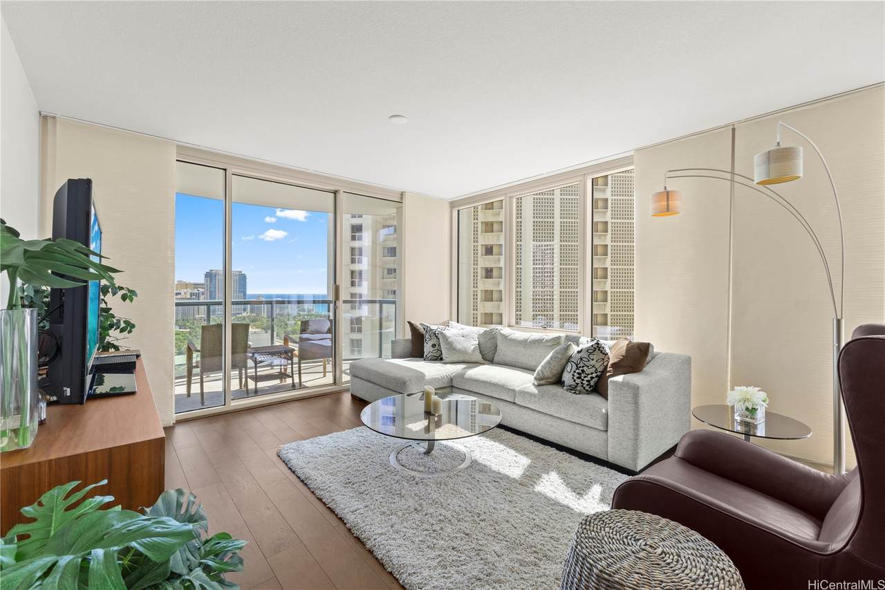 1837 Kalakaua Avenue - Photo 1