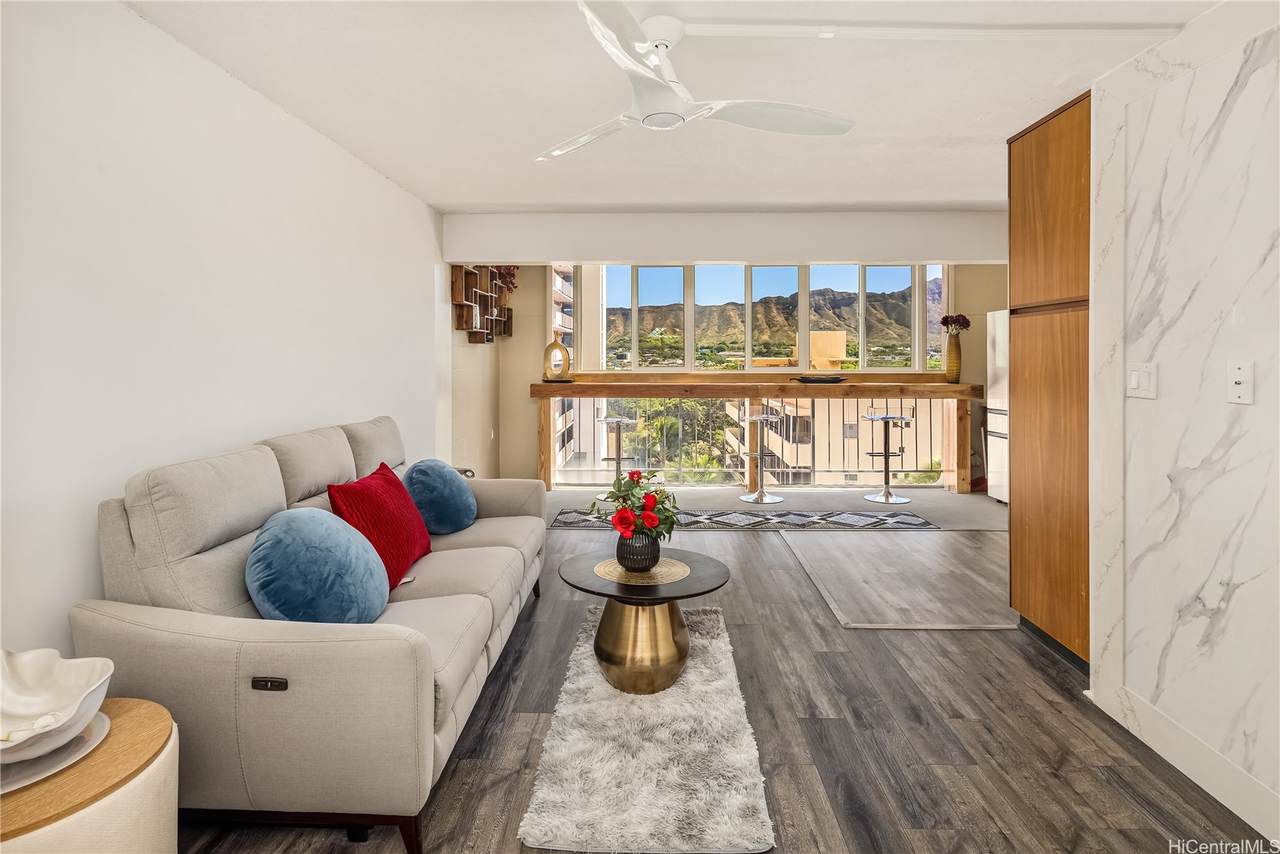 2609 Ala Wai Boulevard - Photo 1