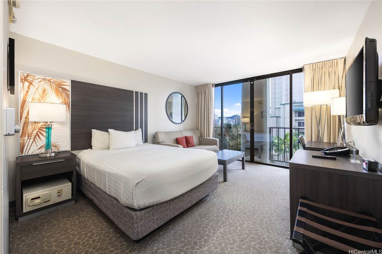 1850 Ala Moana Boulevard - Photo 1