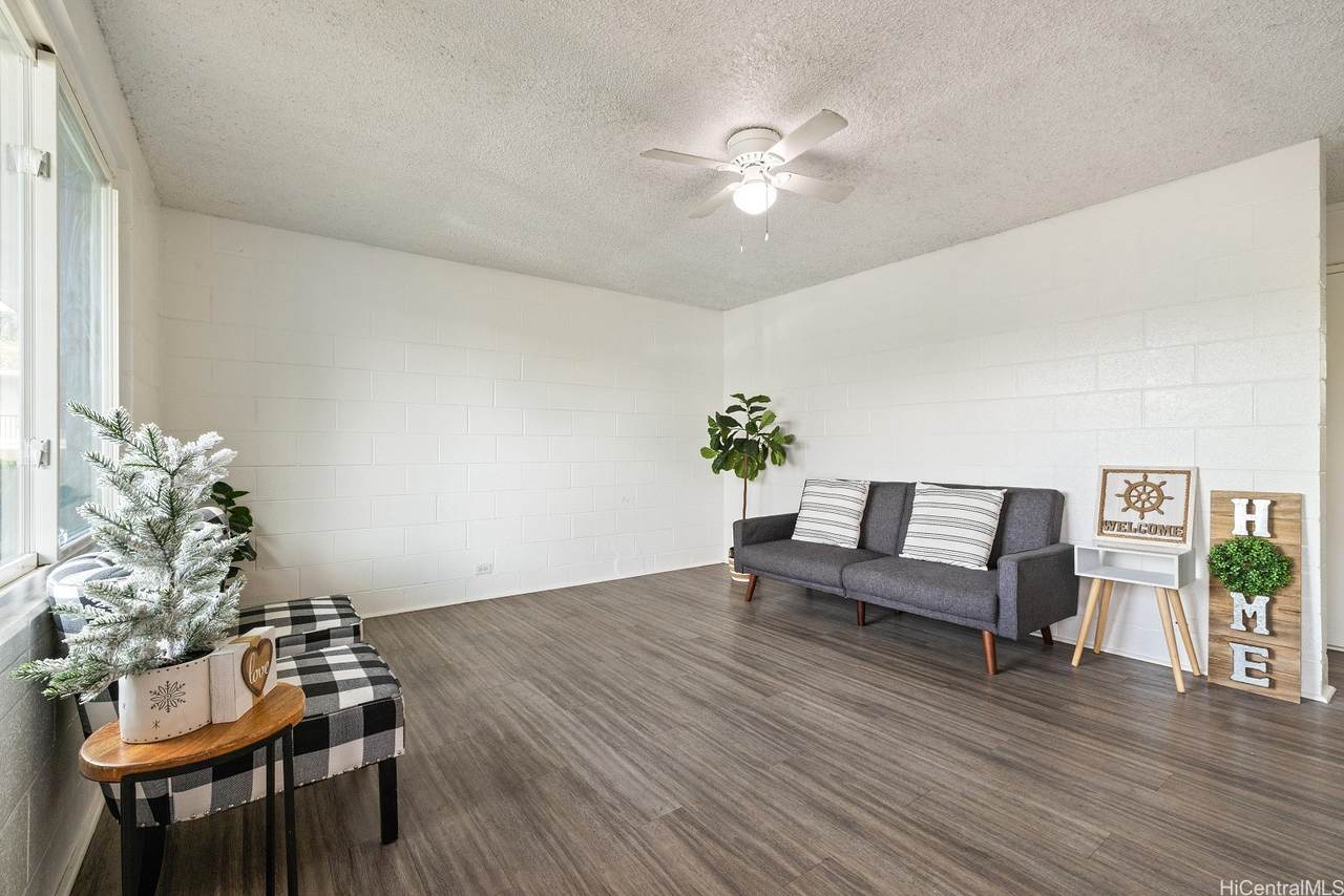 95-23 Waihau Street - Photo 1