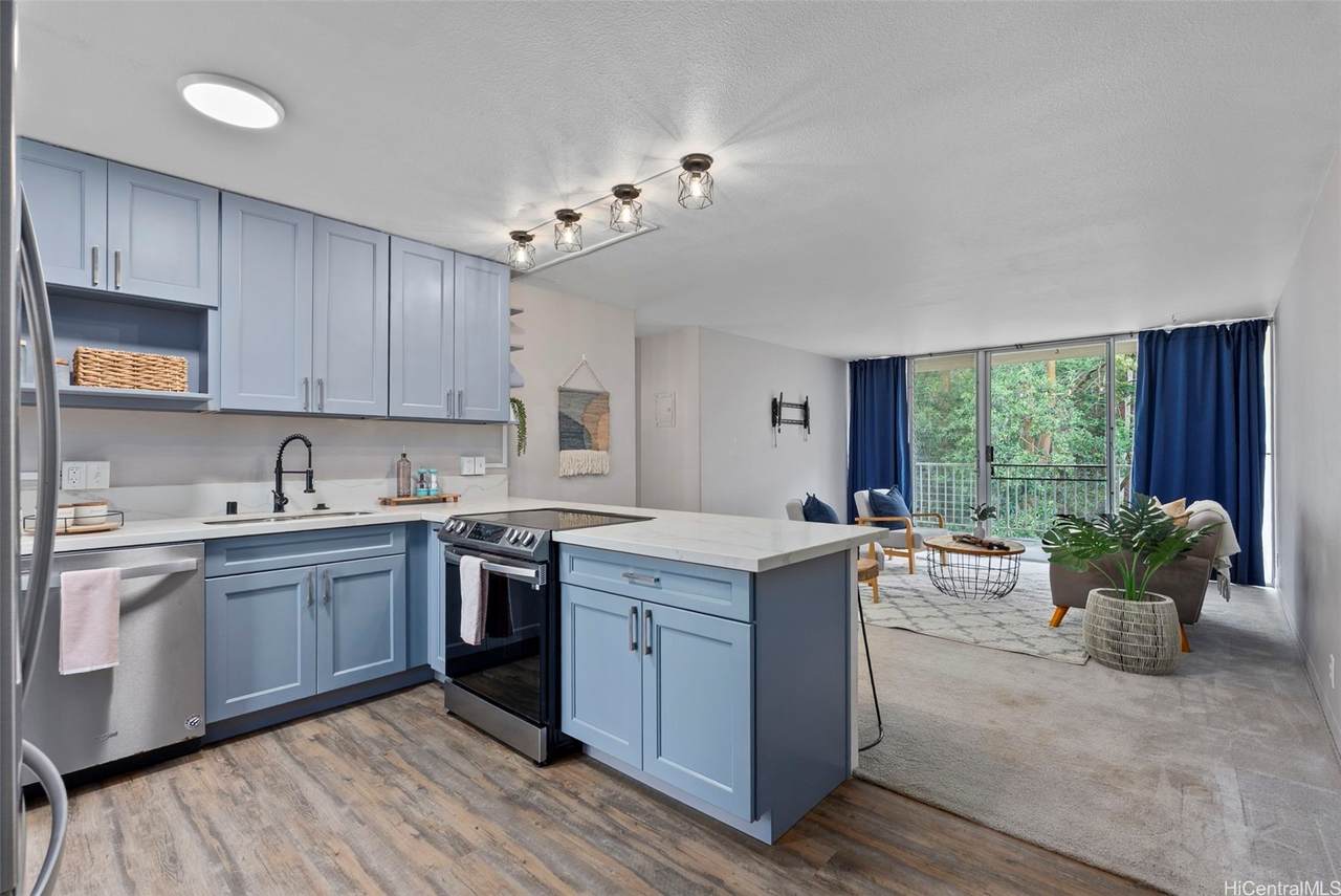 95-2039 Waikalani Place - Photo 1