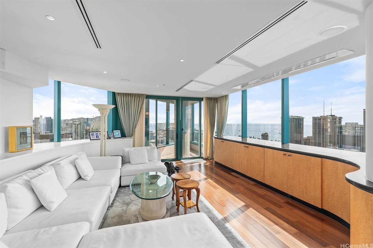 1888 Kalakaua Avenue - Photo 1