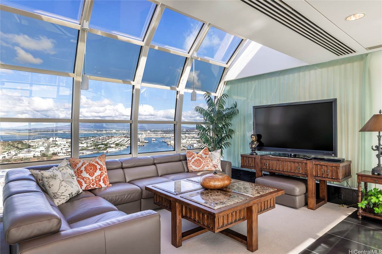 425 South Street - Photo 1