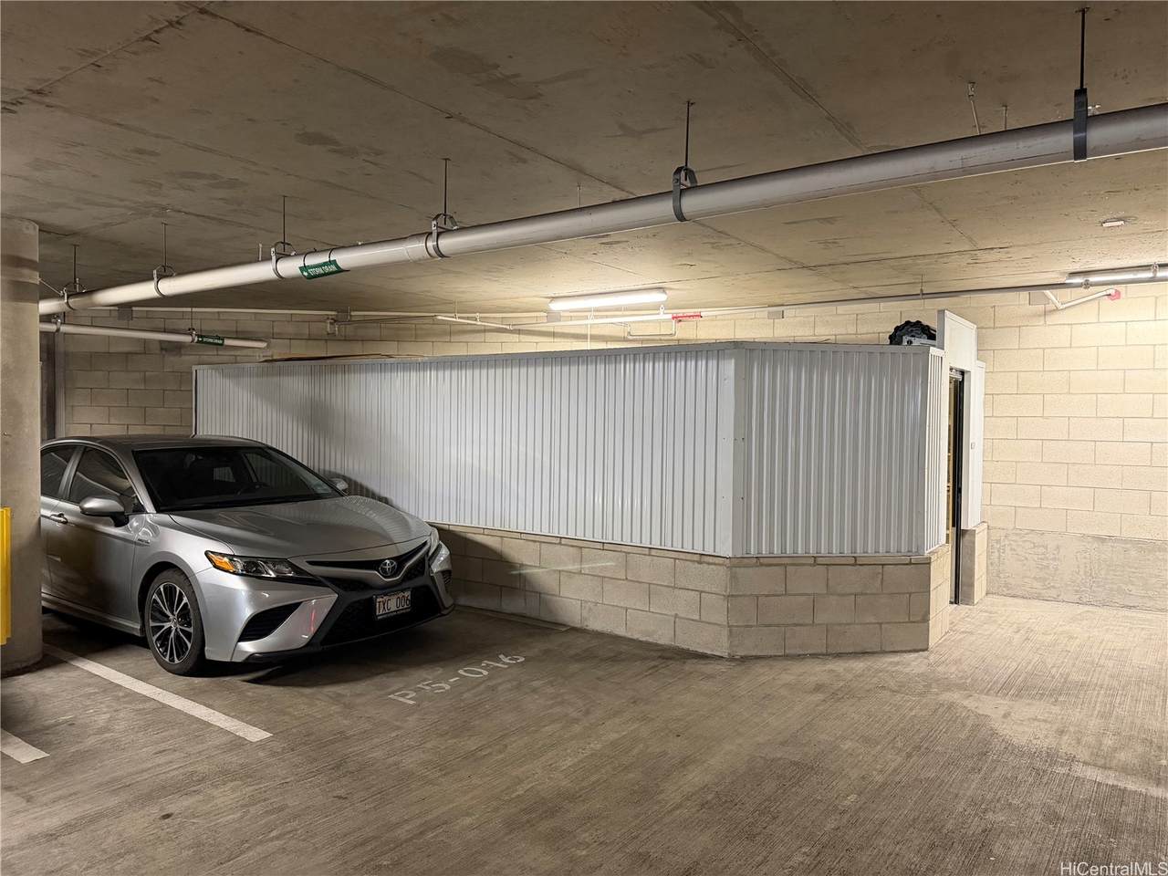 1001 Queen Street - Photo 1