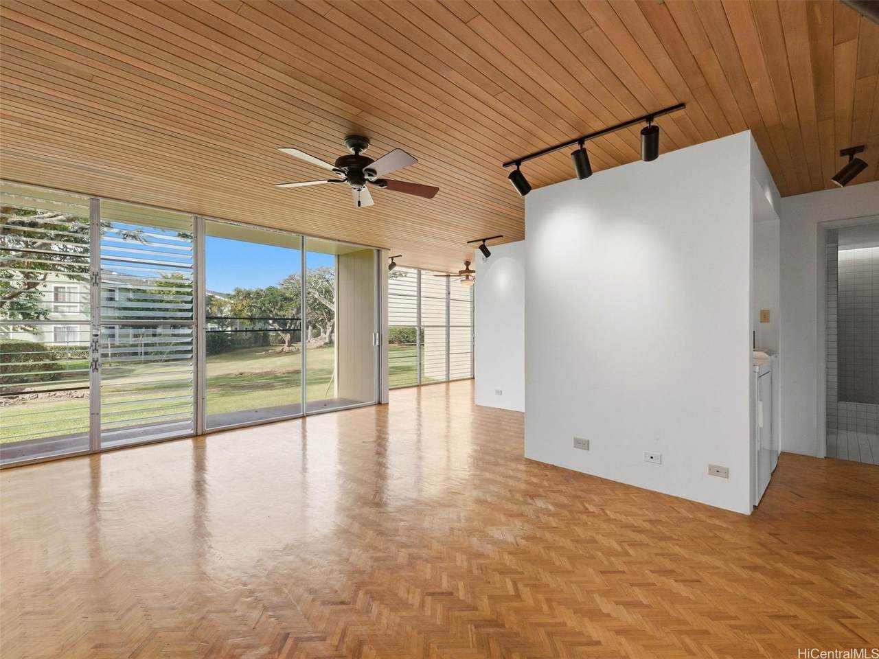 94-347 Hokuahiahi Street - Photo 1