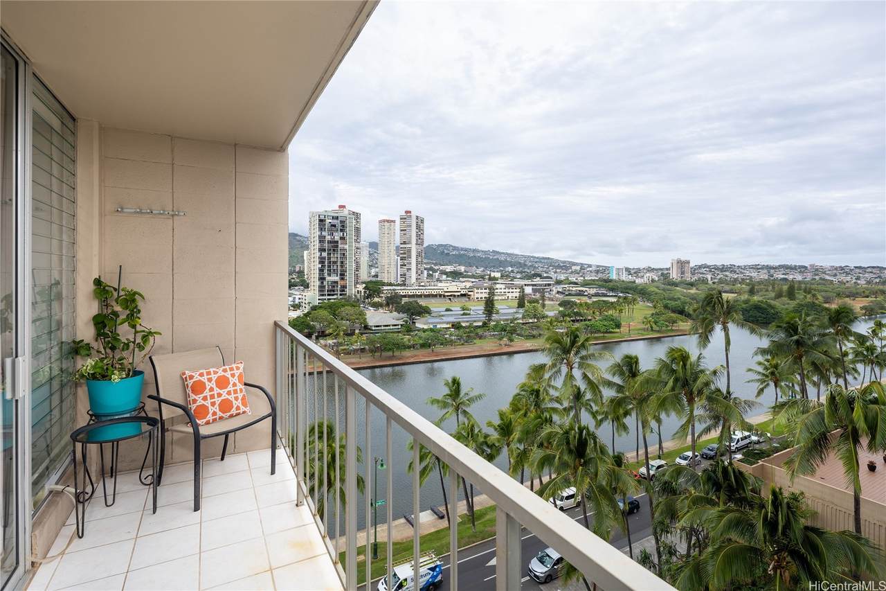 2115 Ala Wai Boulevard - Photo 1