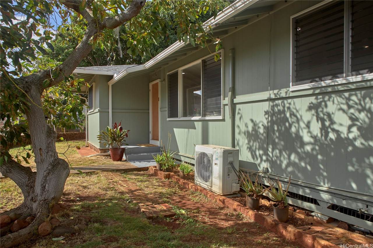1202 Puu Poni Place - Photo 1