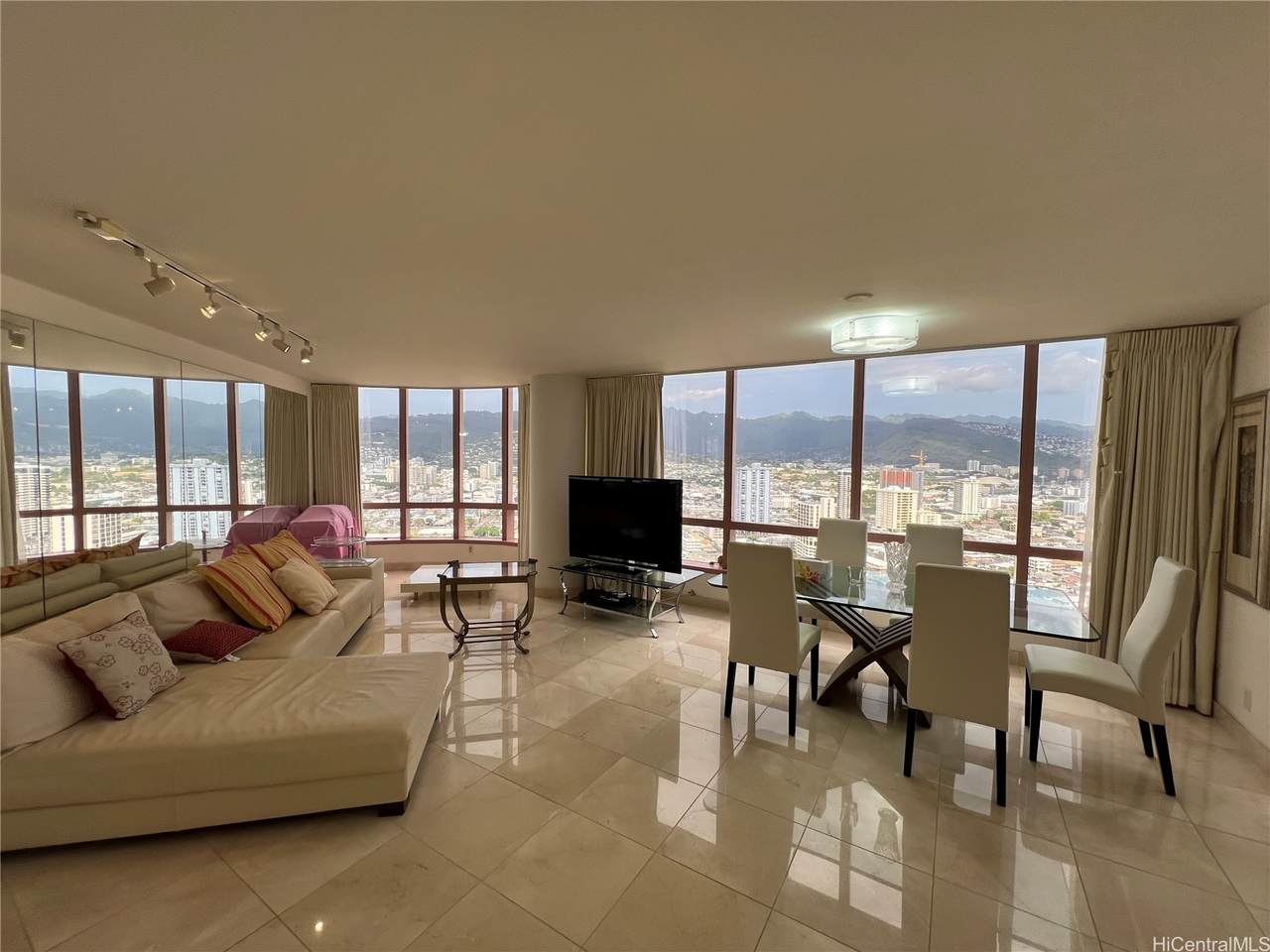 1888 Kalakaua Avenue - Photo 1