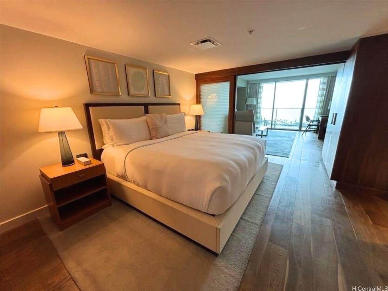 383 Kalaimoku Street - Photo 1