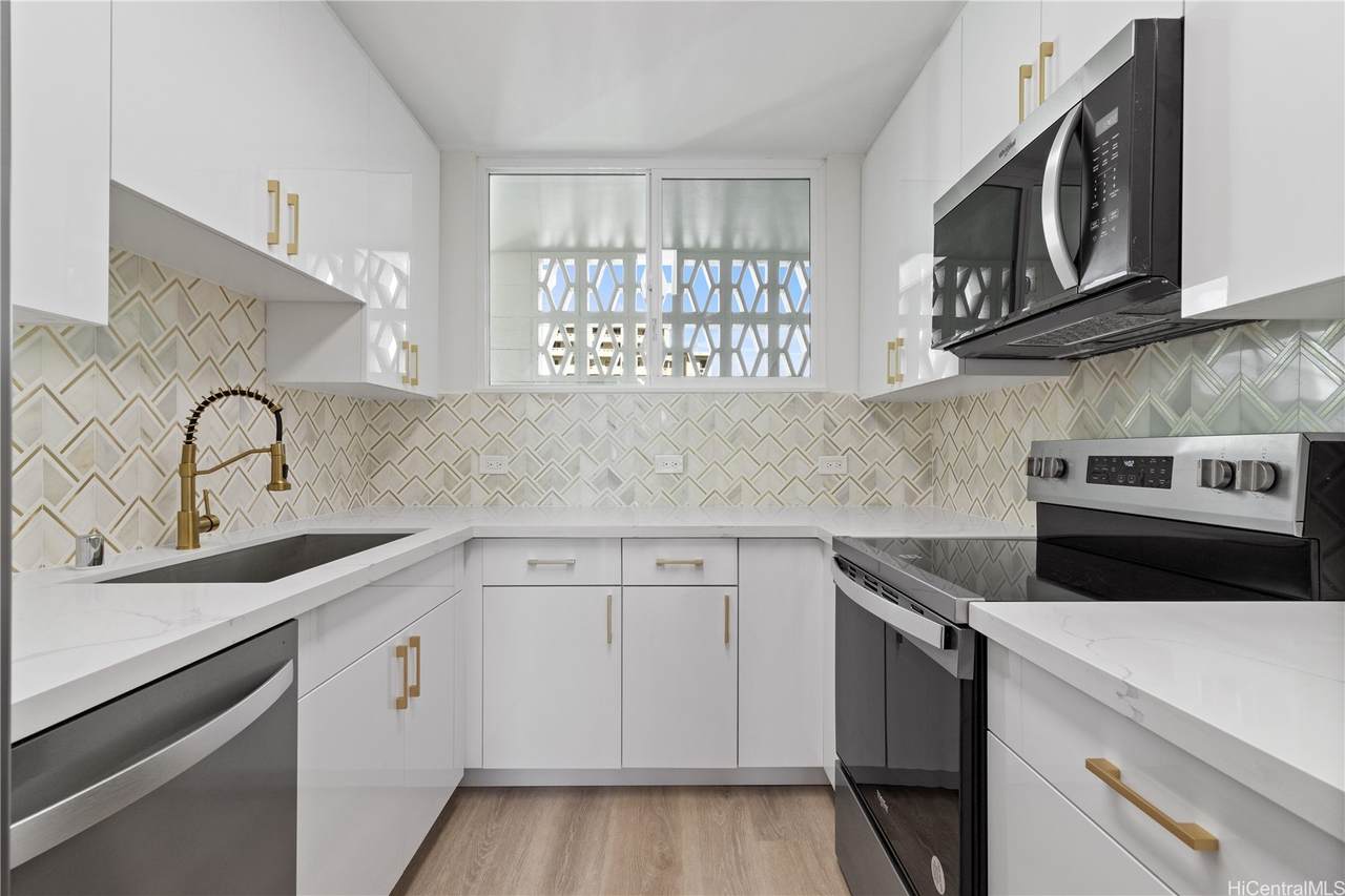 469 Ena Road - Photo 1