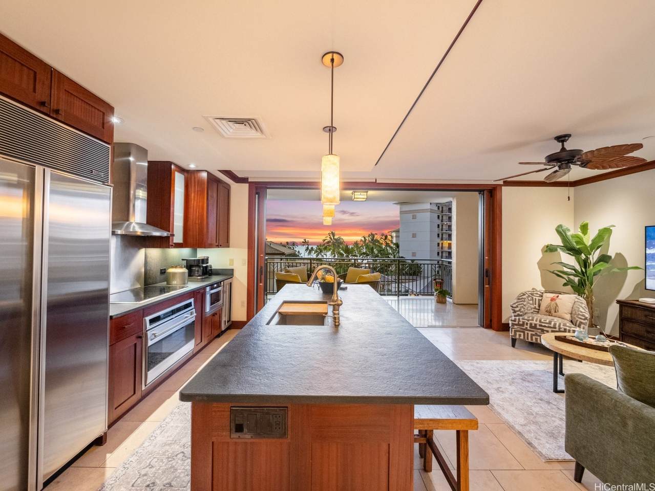 92-104 Waialii Place - Photo 1
