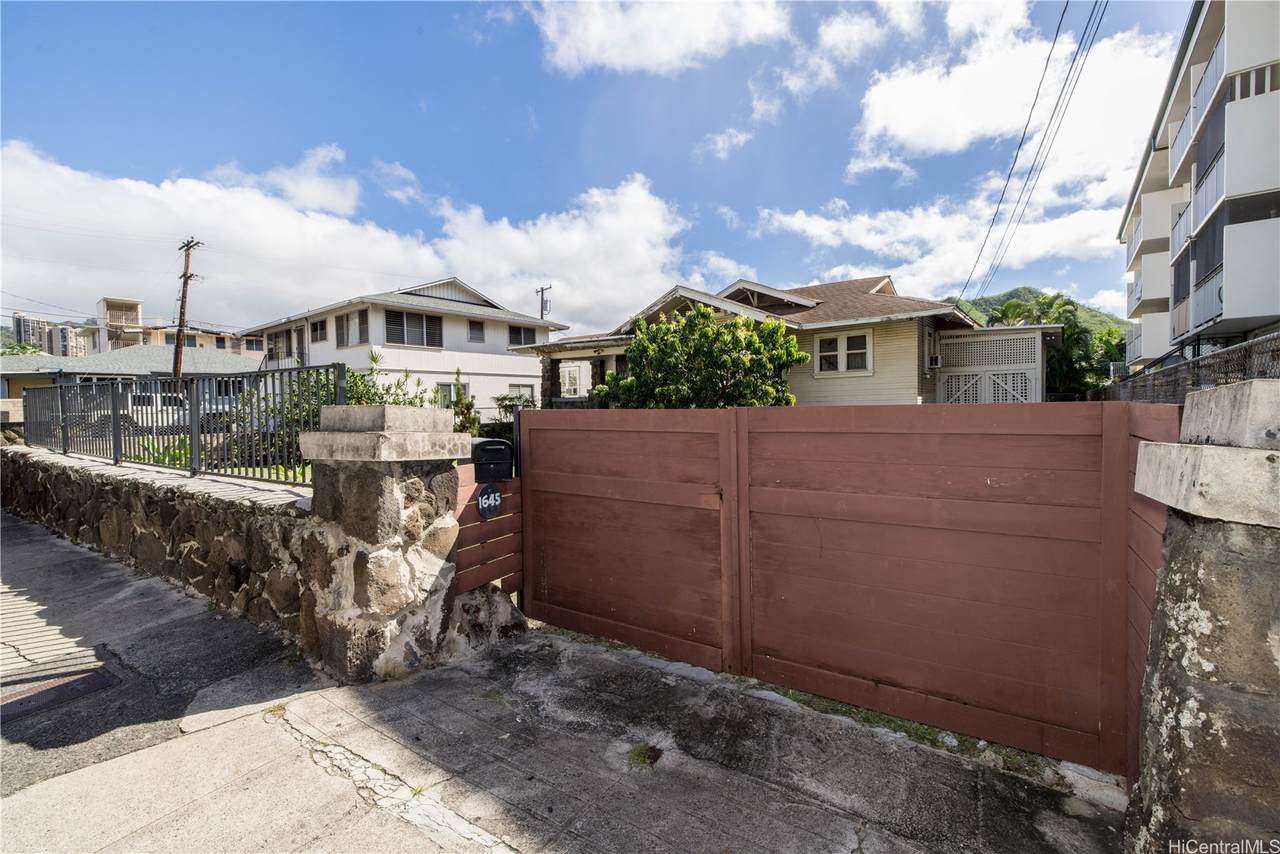 https://bt-photos.global.ssl.fastly.net/honolulu/1280_boomver_1_202528602-2.jpg