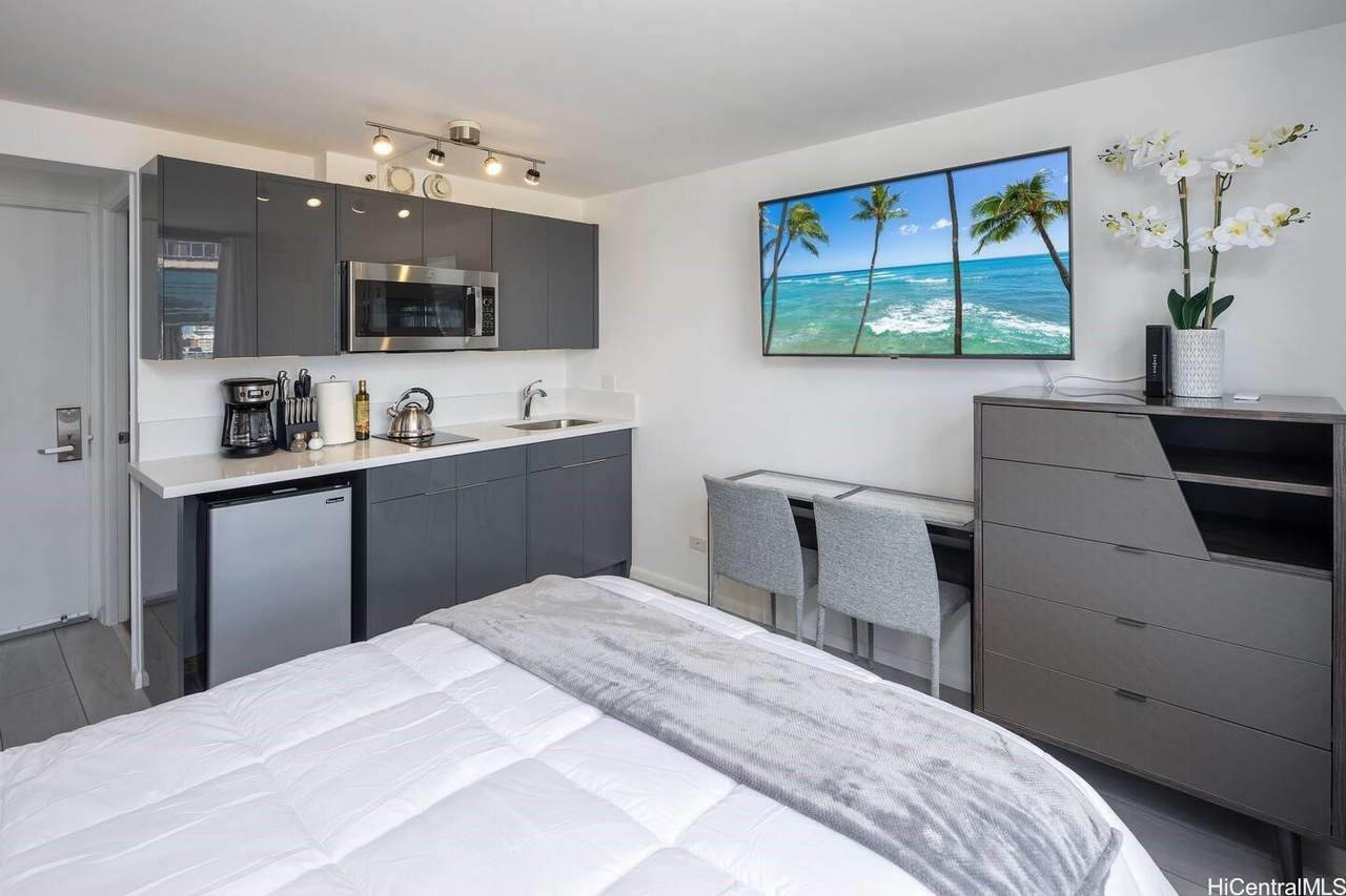 https://bt-photos.global.ssl.fastly.net/honolulu/1280_boomver_1_202600023-2.jpg