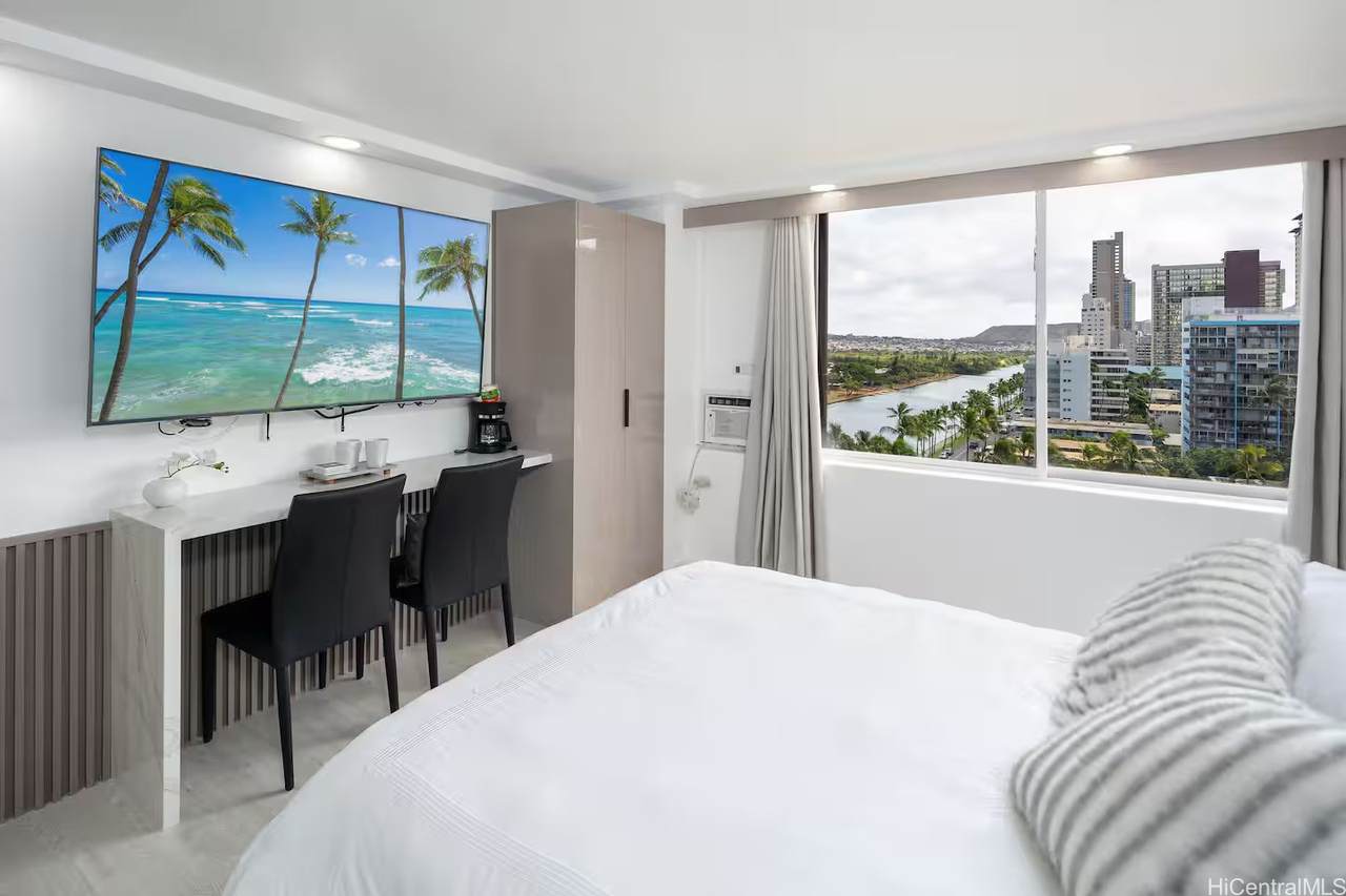 https://bt-photos.global.ssl.fastly.net/honolulu/1280_boomver_1_202600025-2.jpg