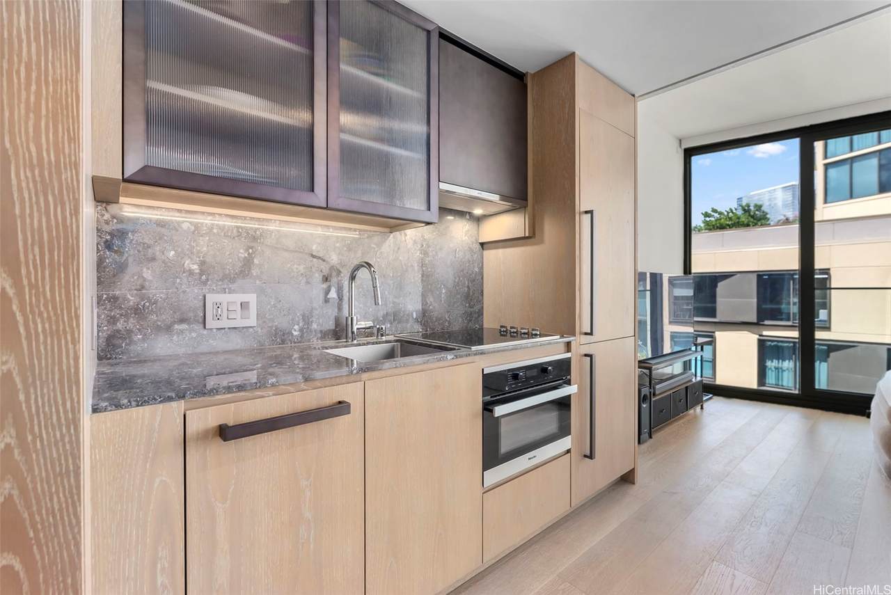 1000 Auahi Street - Photo 1