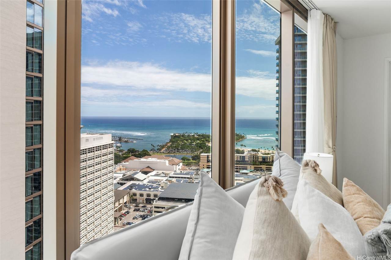 1388 Kapiolani Boulevard - Photo 1