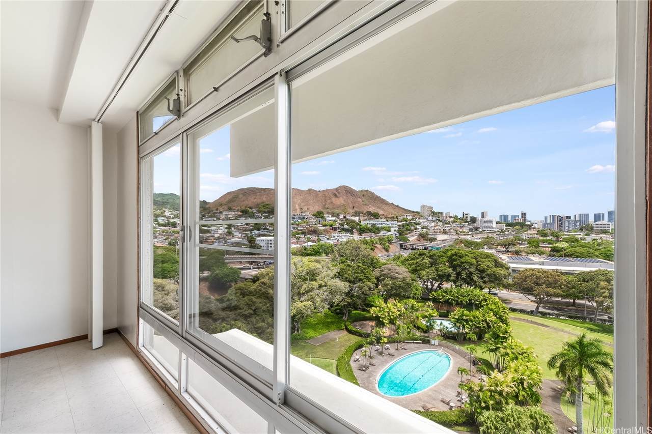 1519 Nuuanu Avenue - Photo 1