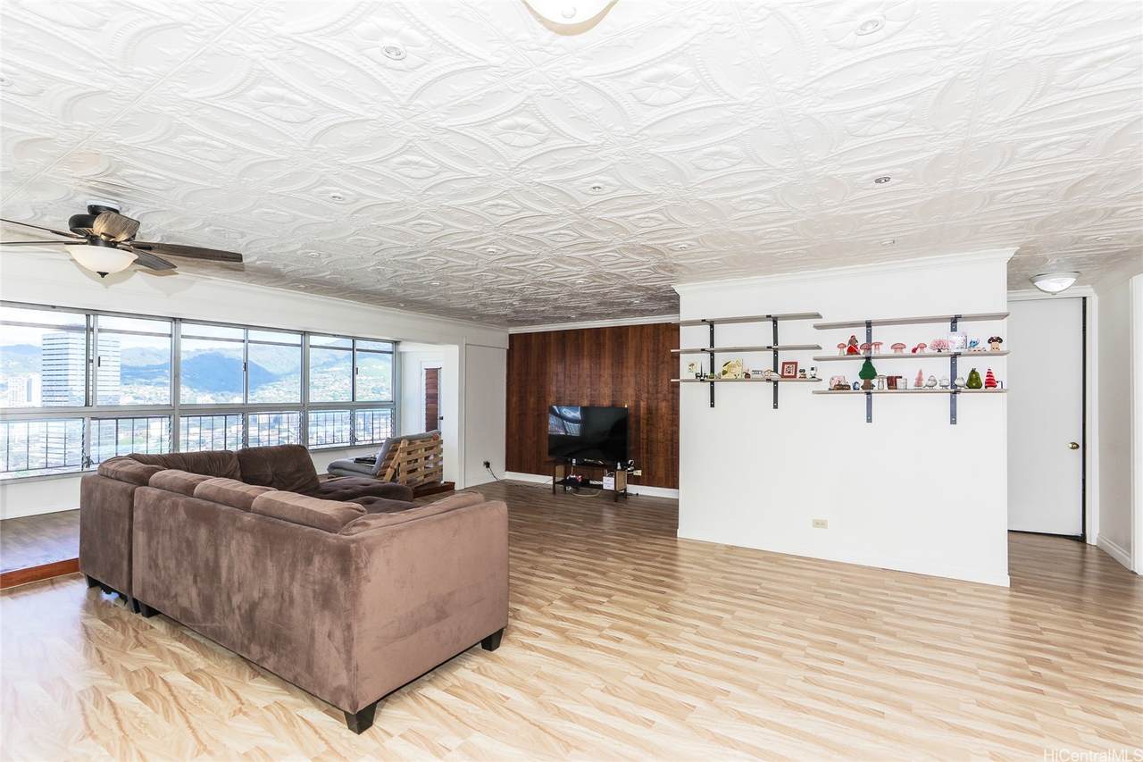https://bt-photos.global.ssl.fastly.net/honolulu/1280_boomver_1_202600447-2.jpg