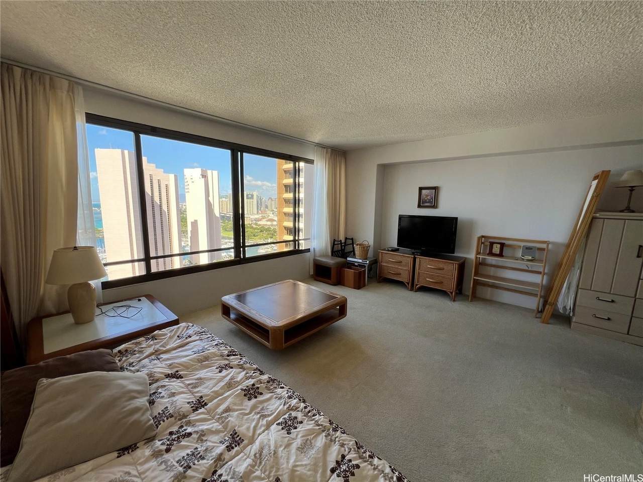 https://bt-photos.global.ssl.fastly.net/honolulu/1280_boomver_1_202600465-2.jpg