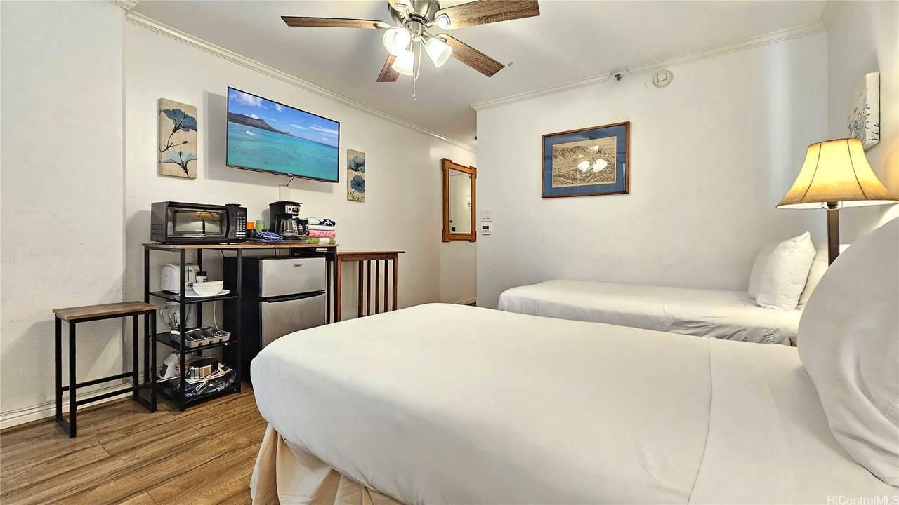 https://bt-photos.global.ssl.fastly.net/honolulu/1280_boomver_1_202600756-2.jpg