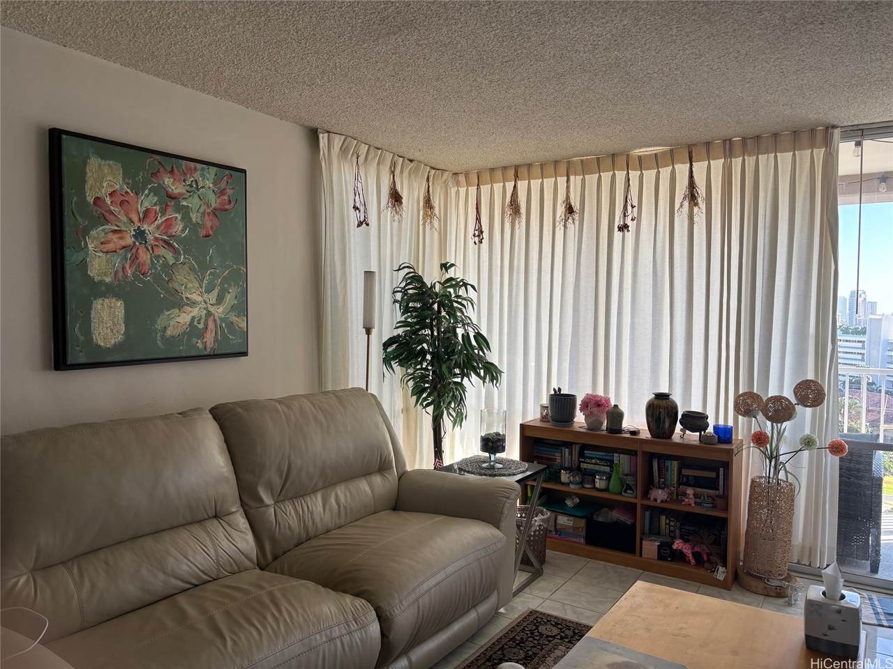 1617 Keeaumoku Street - Photo 1