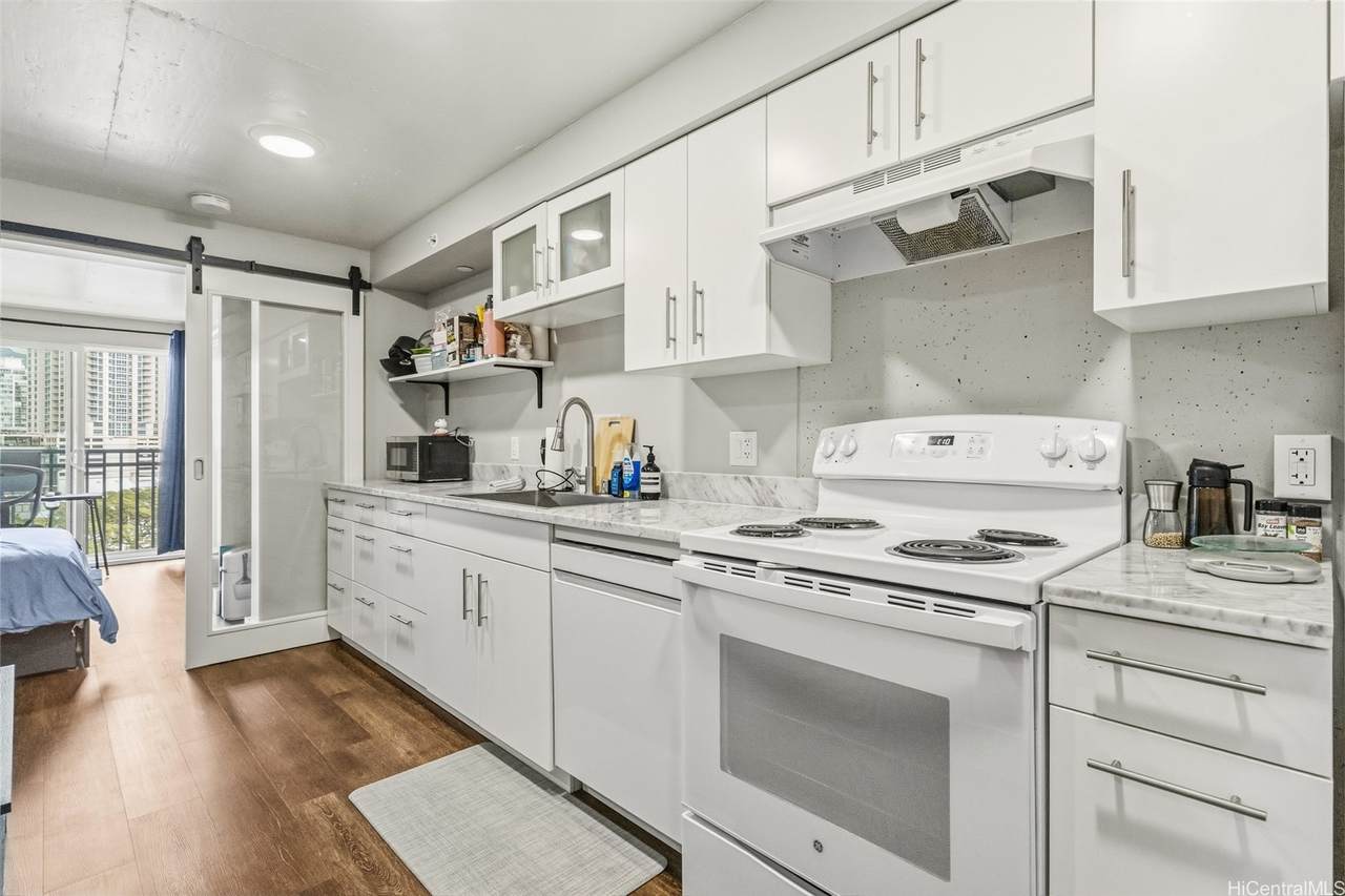 803 Waimanu Street - Photo 1