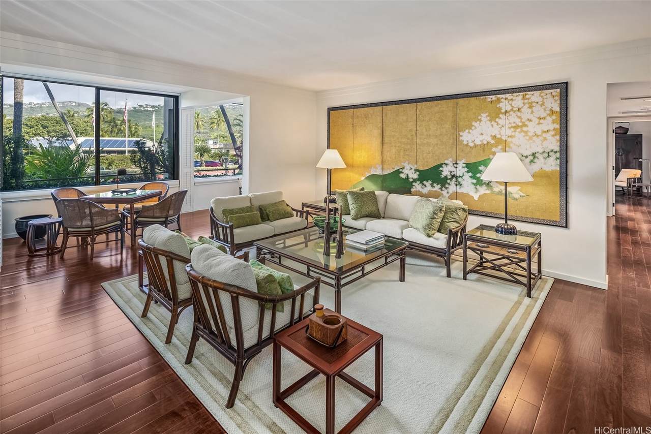 4999 Kahala Avenue - Photo 1