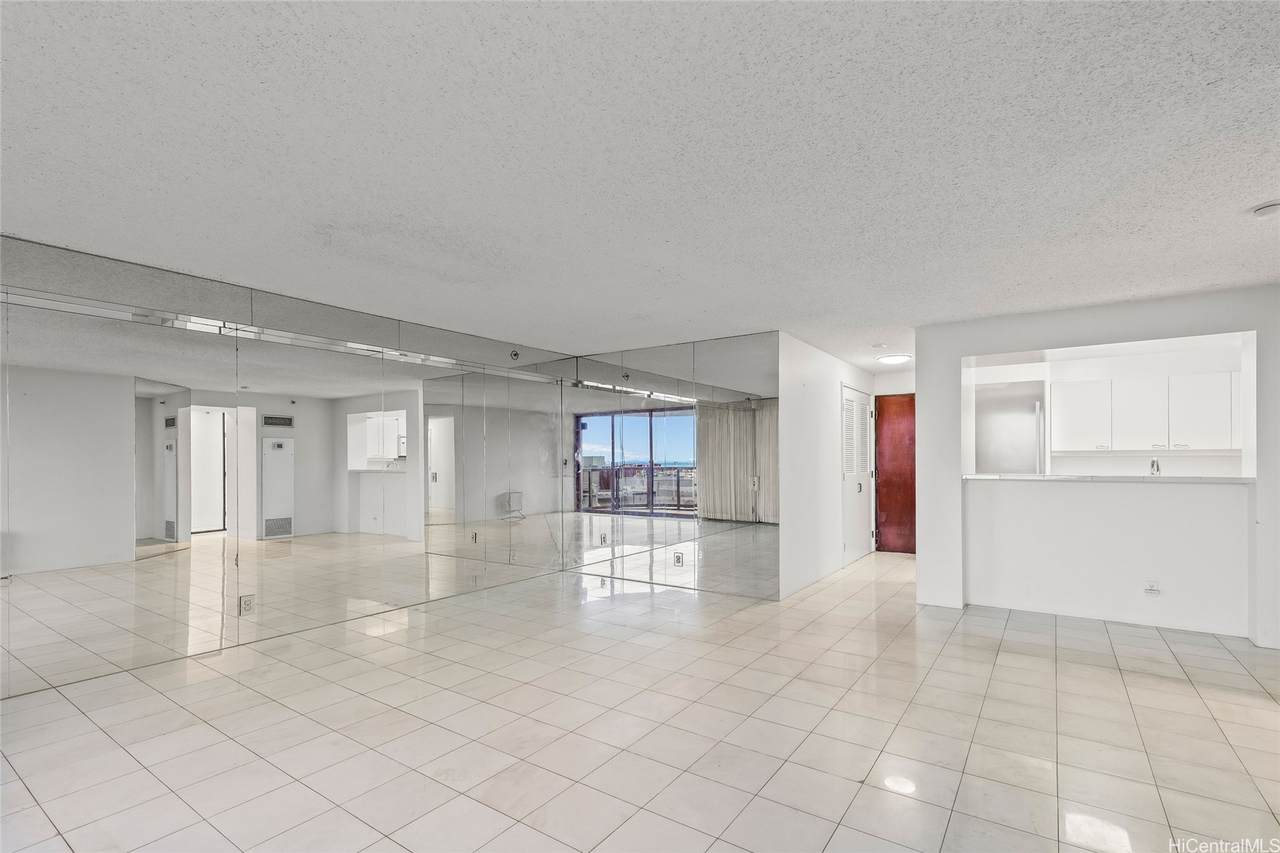 415 South Street - Photo 1