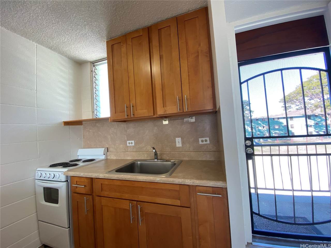 94-099 Waipahu Street - Photo 1