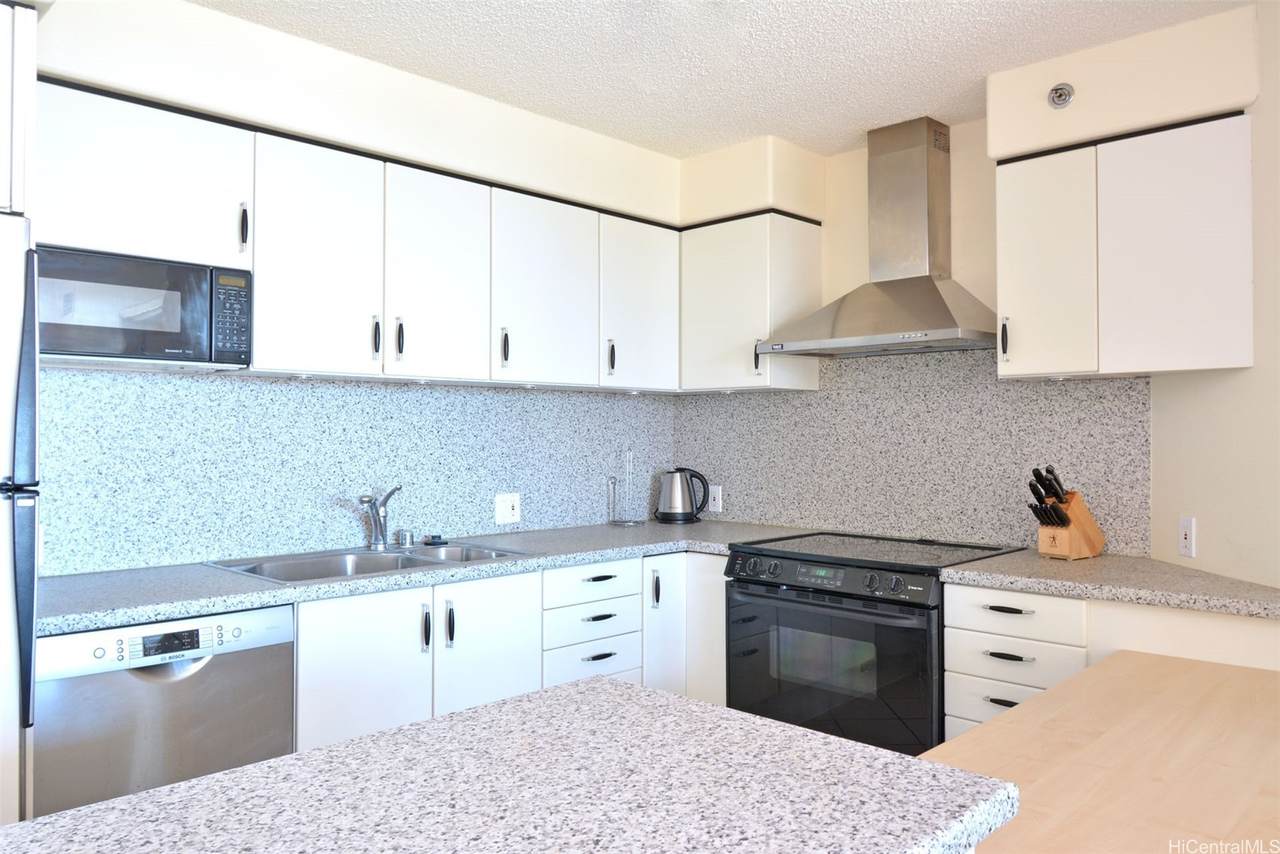 801 King Street - Photo 1