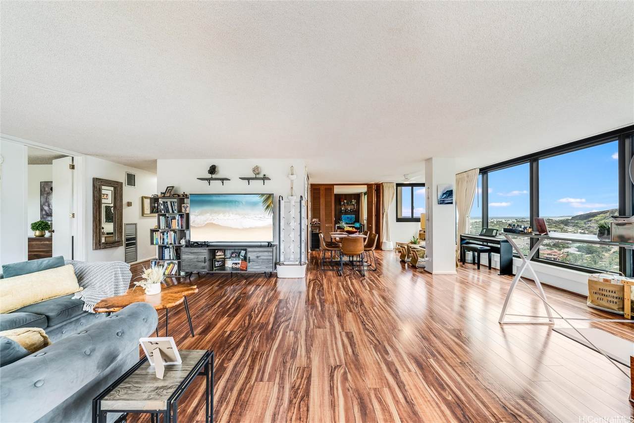 250 Kawaihae Street - Photo 1