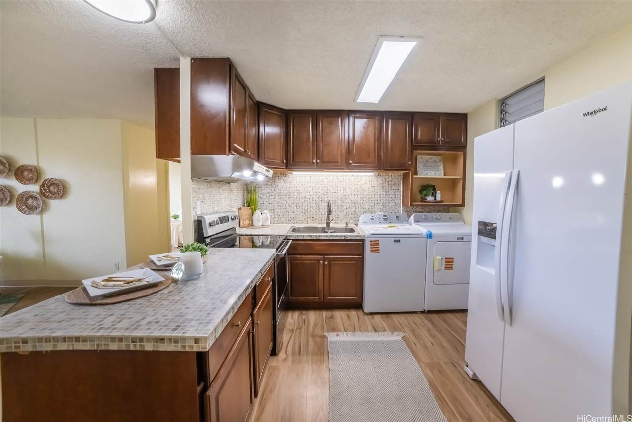 https://bt-photos.global.ssl.fastly.net/honolulu/1280_boomver_1_202601695-2.jpg