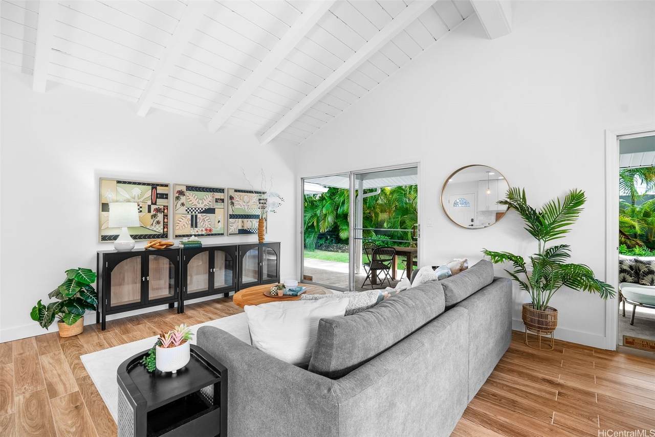 https://bt-photos.global.ssl.fastly.net/honolulu/1280_boomver_1_202601778-2.jpg