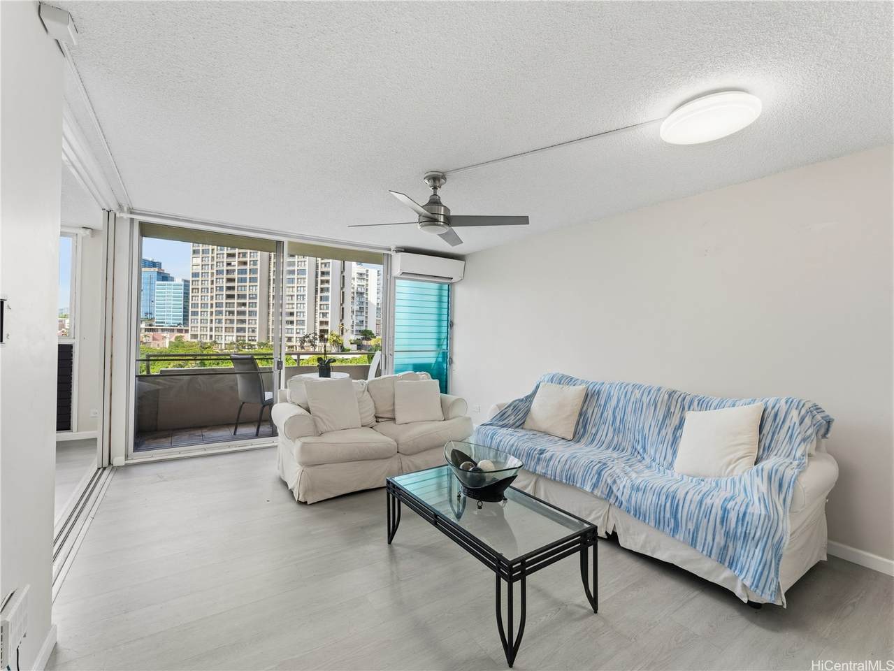 1676 Ala Moana Boulevard - Photo 1