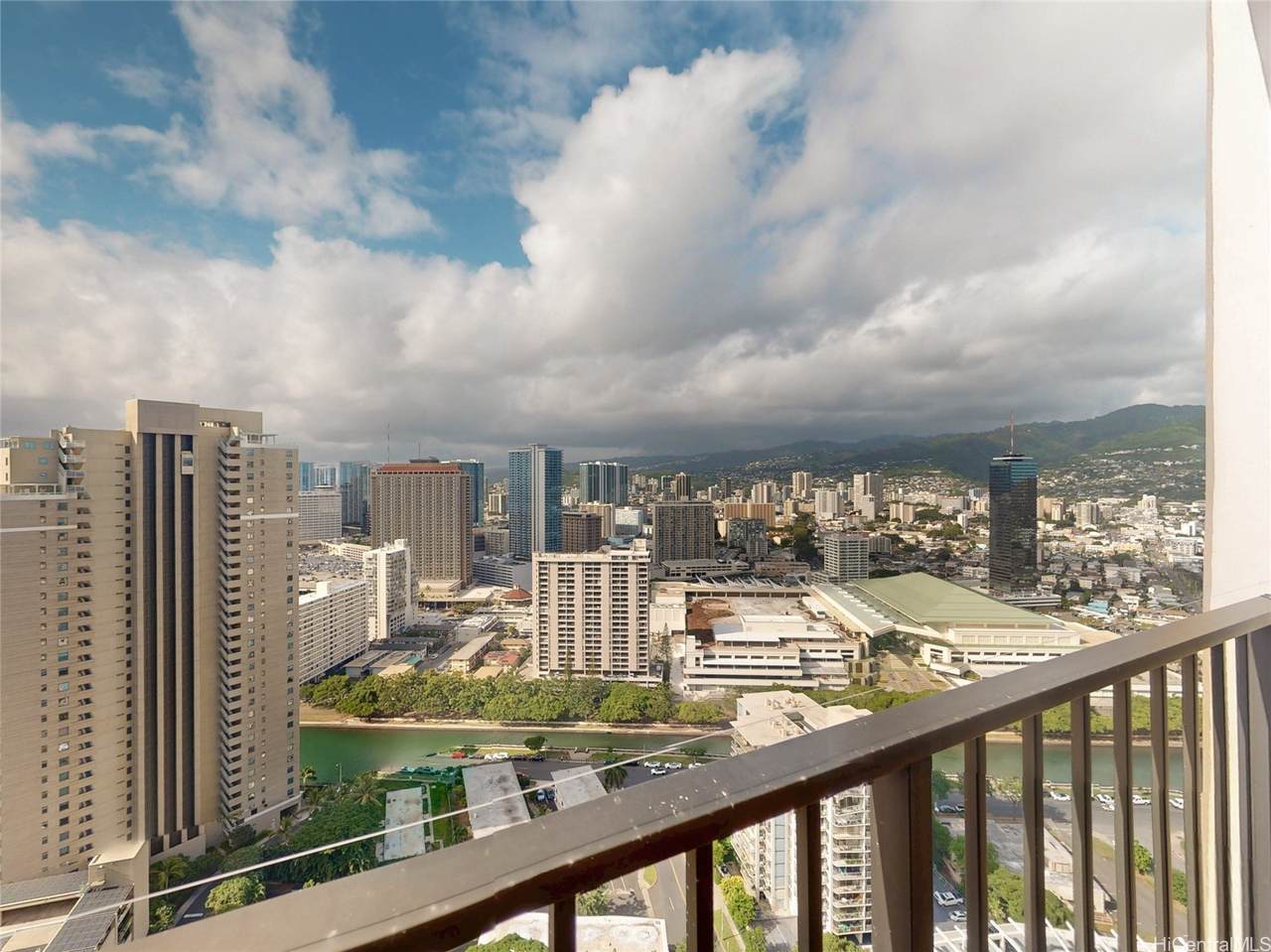 https://bt-photos.global.ssl.fastly.net/honolulu/1280_boomver_1_202602098-2.jpg