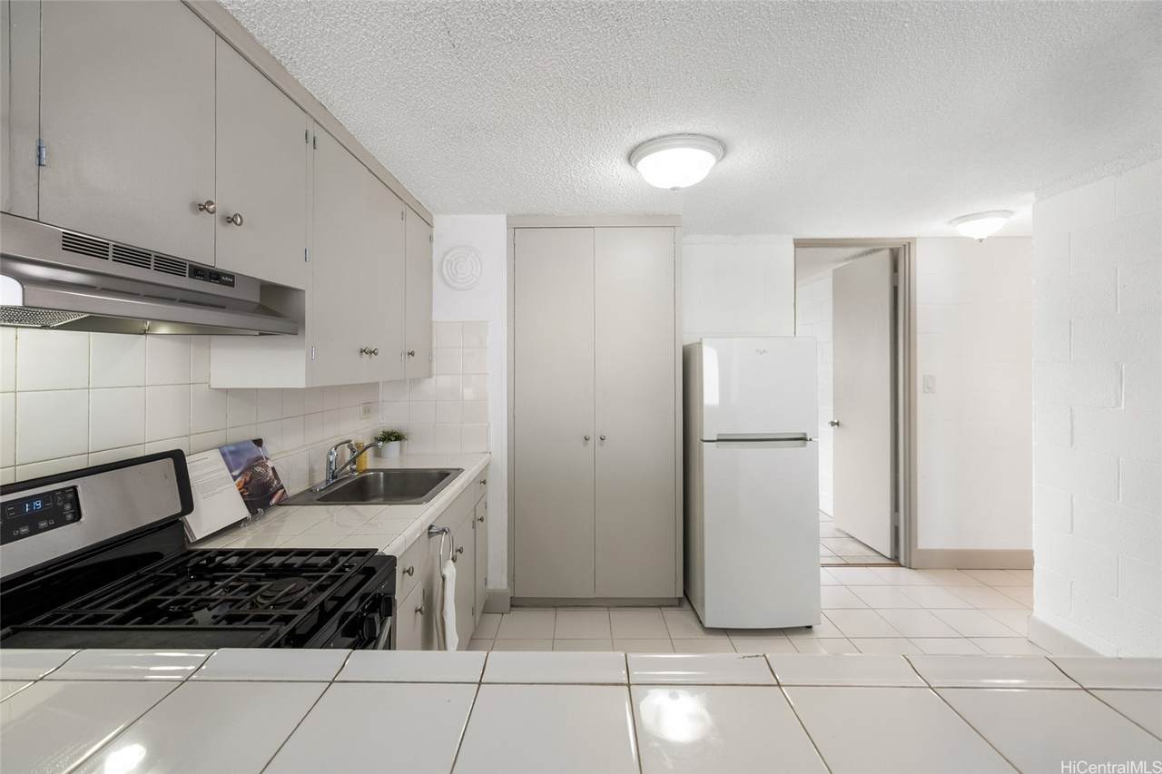2501 Coyne Street - Photo 1